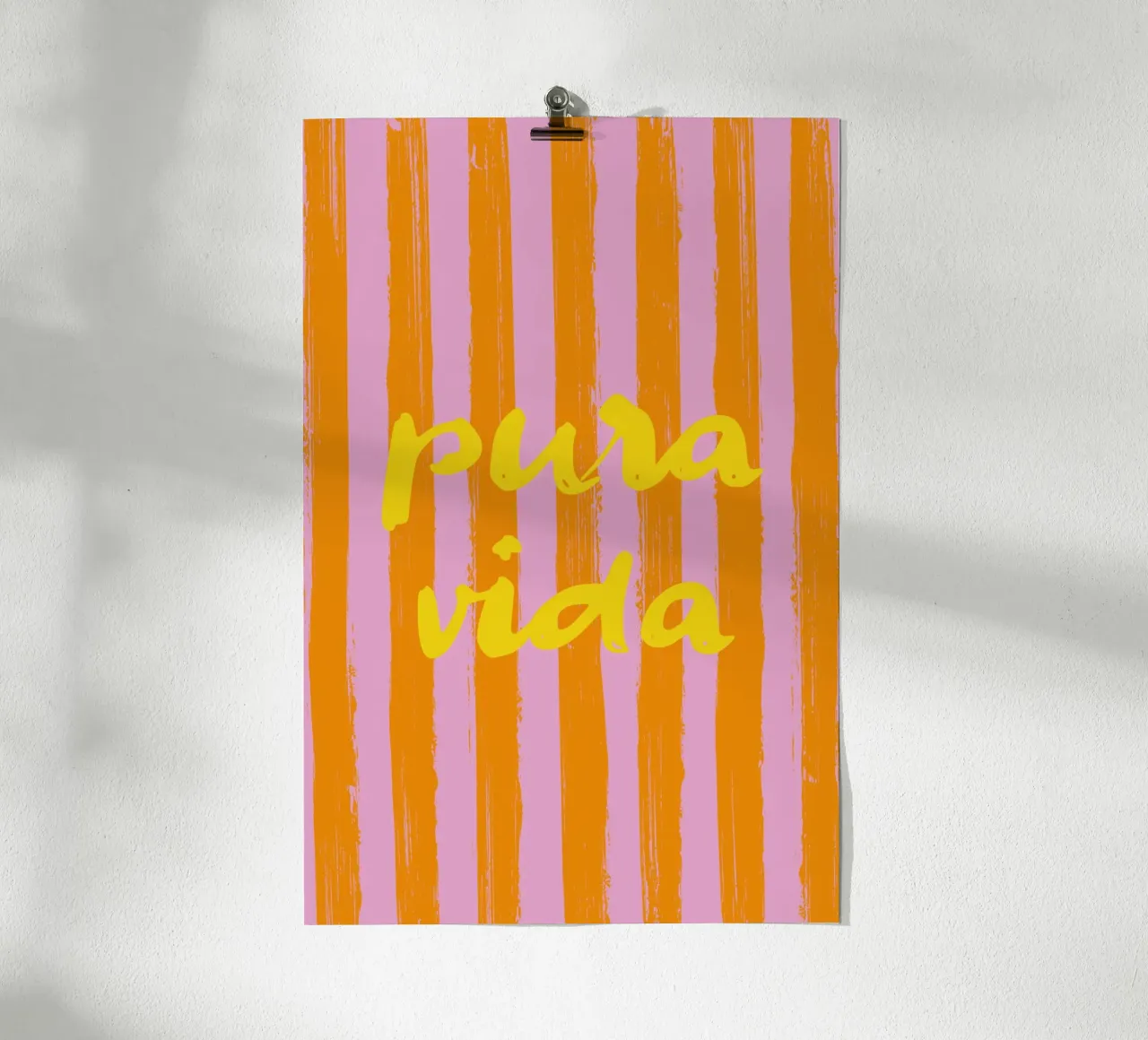 Pura Vida - Amarilla - A Rayas poster con telaio in legno da pierosvisuals