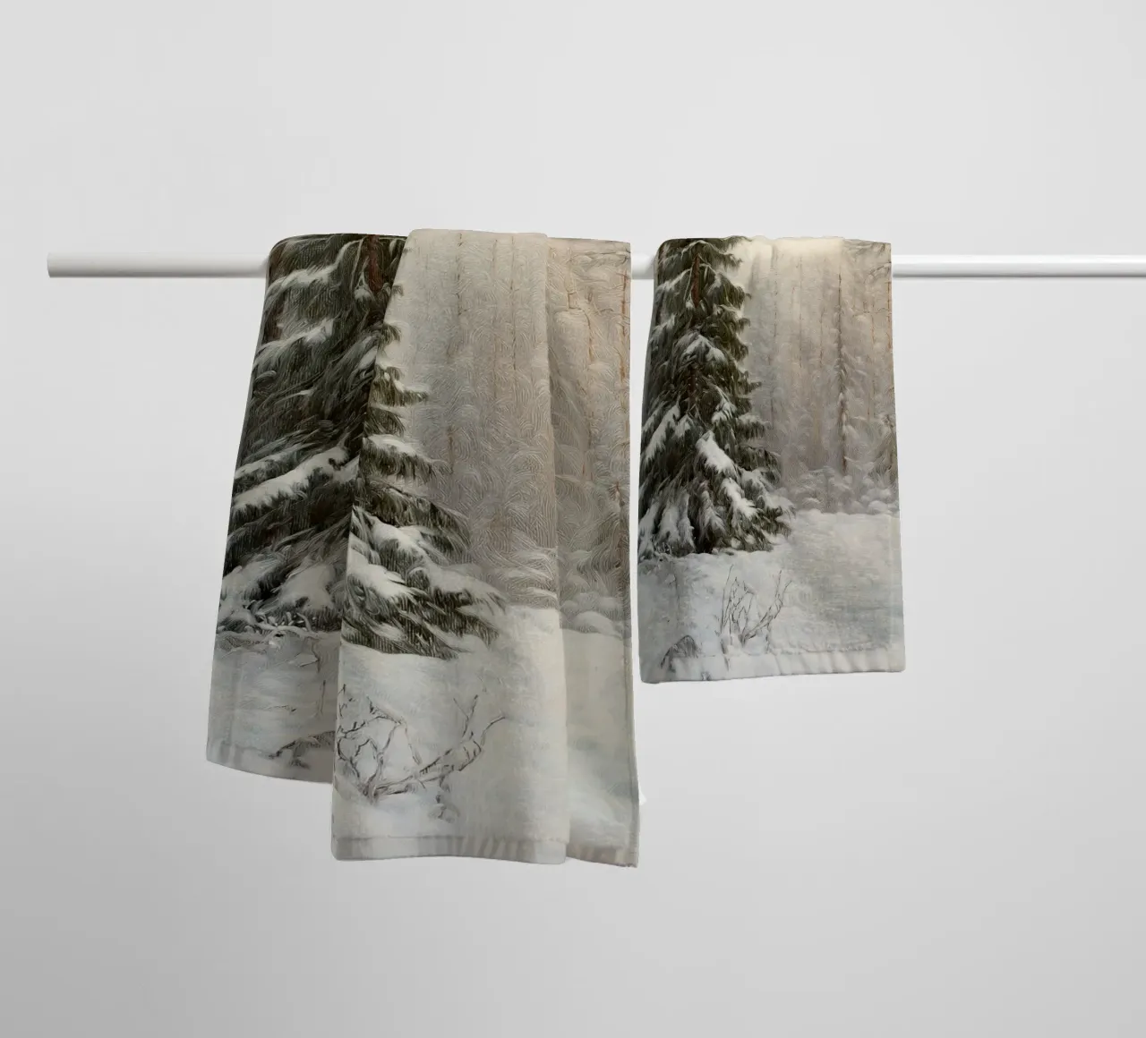 Grove den in sneeuw - Sereen winterboslandschap badhanddoek van ClubArt