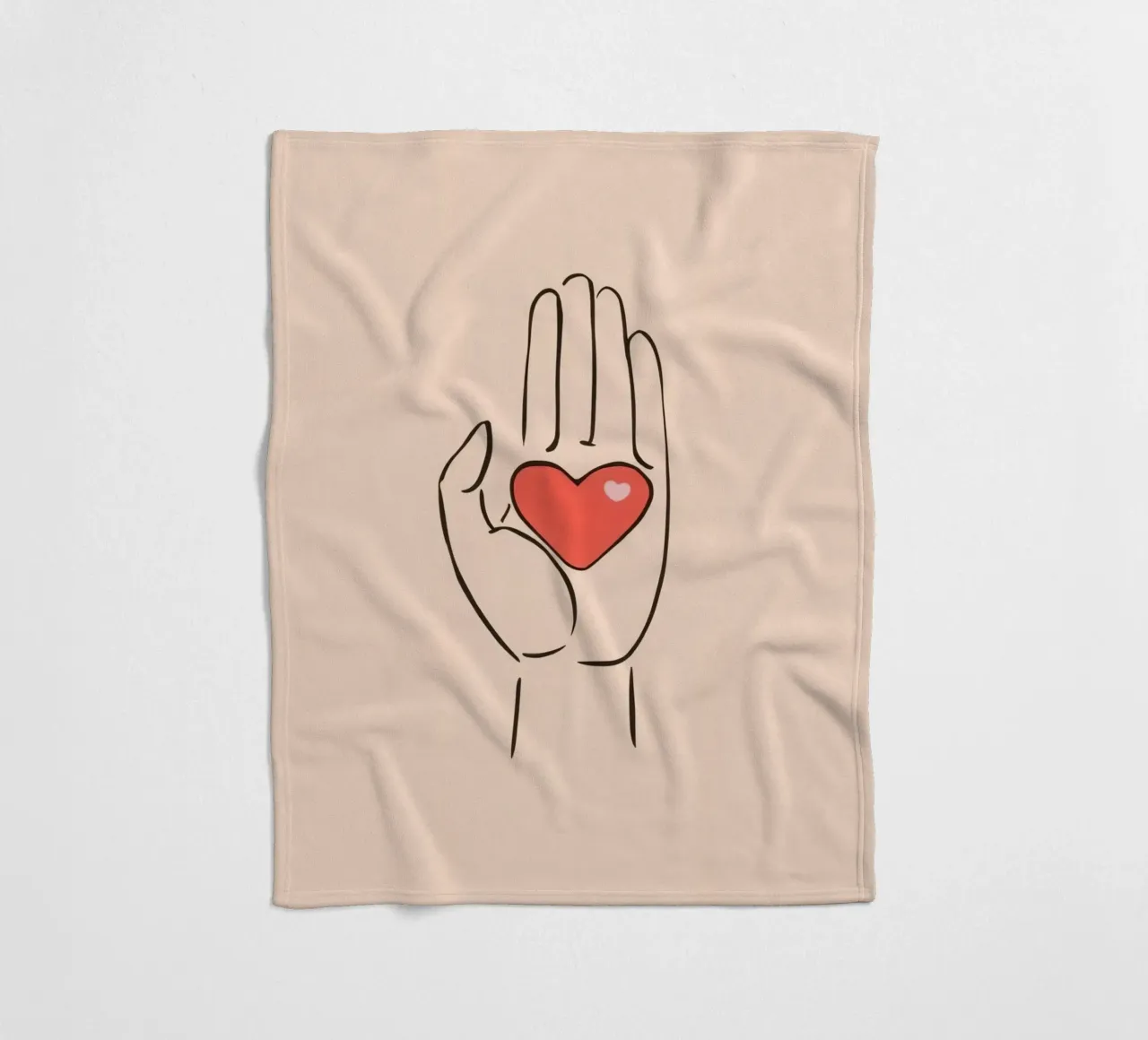 Mano che regge un cuore che rappresenta amore e gentilezza coperta in pile da DesignDoodle