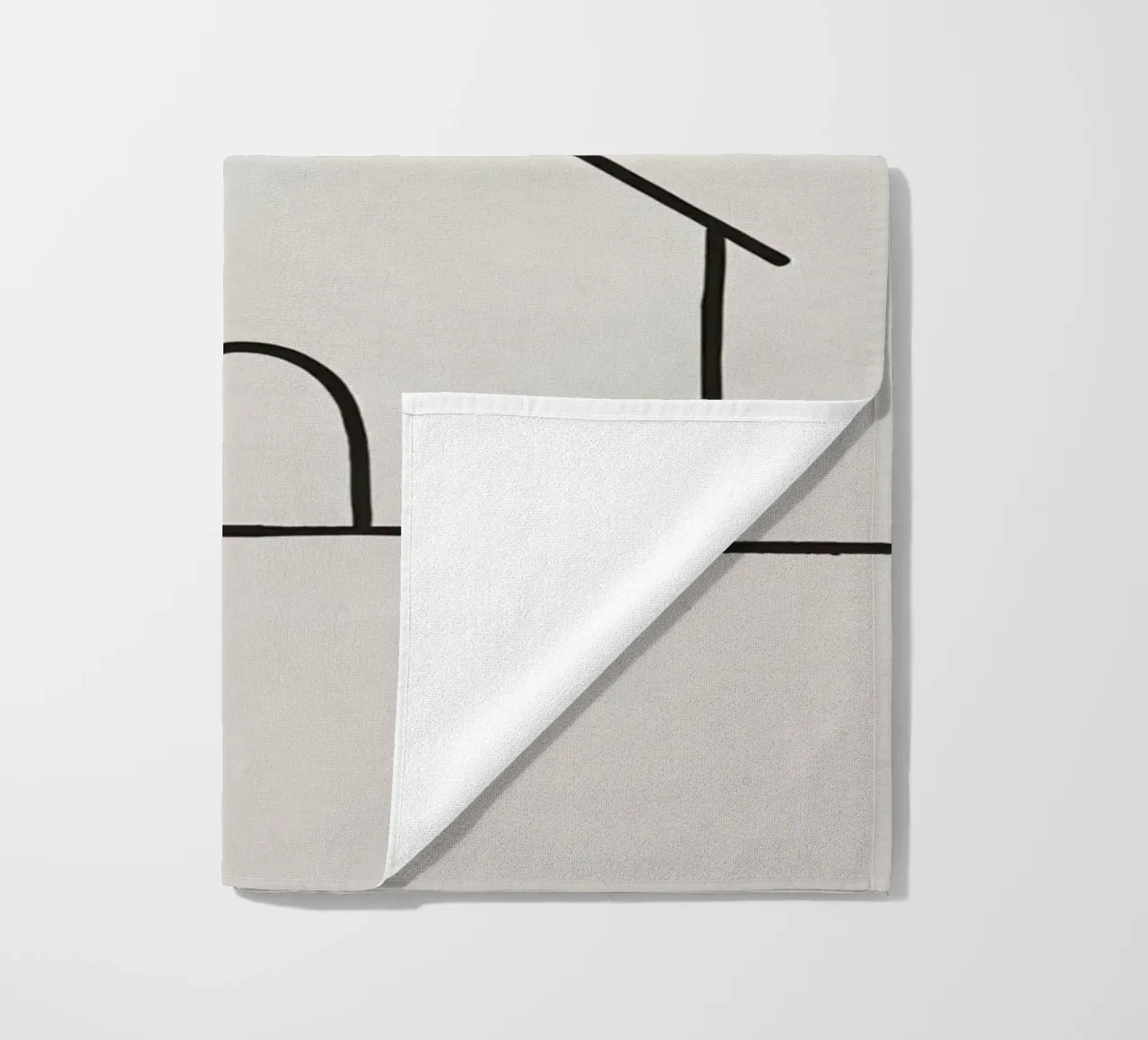 Semplice sagoma di una casa con fumo che sale dal camino telo mare da DesignDoodle