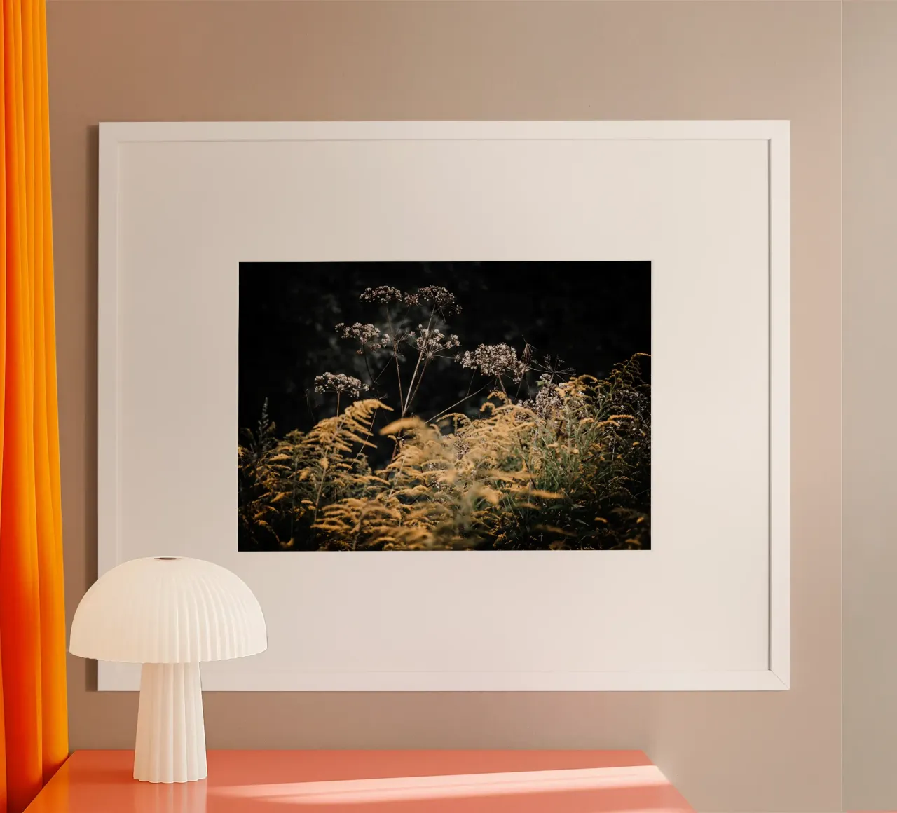 L'oro del passaggio poster con telaio in legno da Justyna Jaszke JBJart