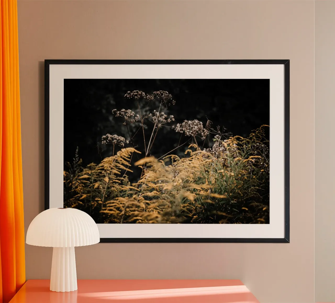 L'oro del passaggio poster con telaio in legno da Justyna Jaszke JBJart