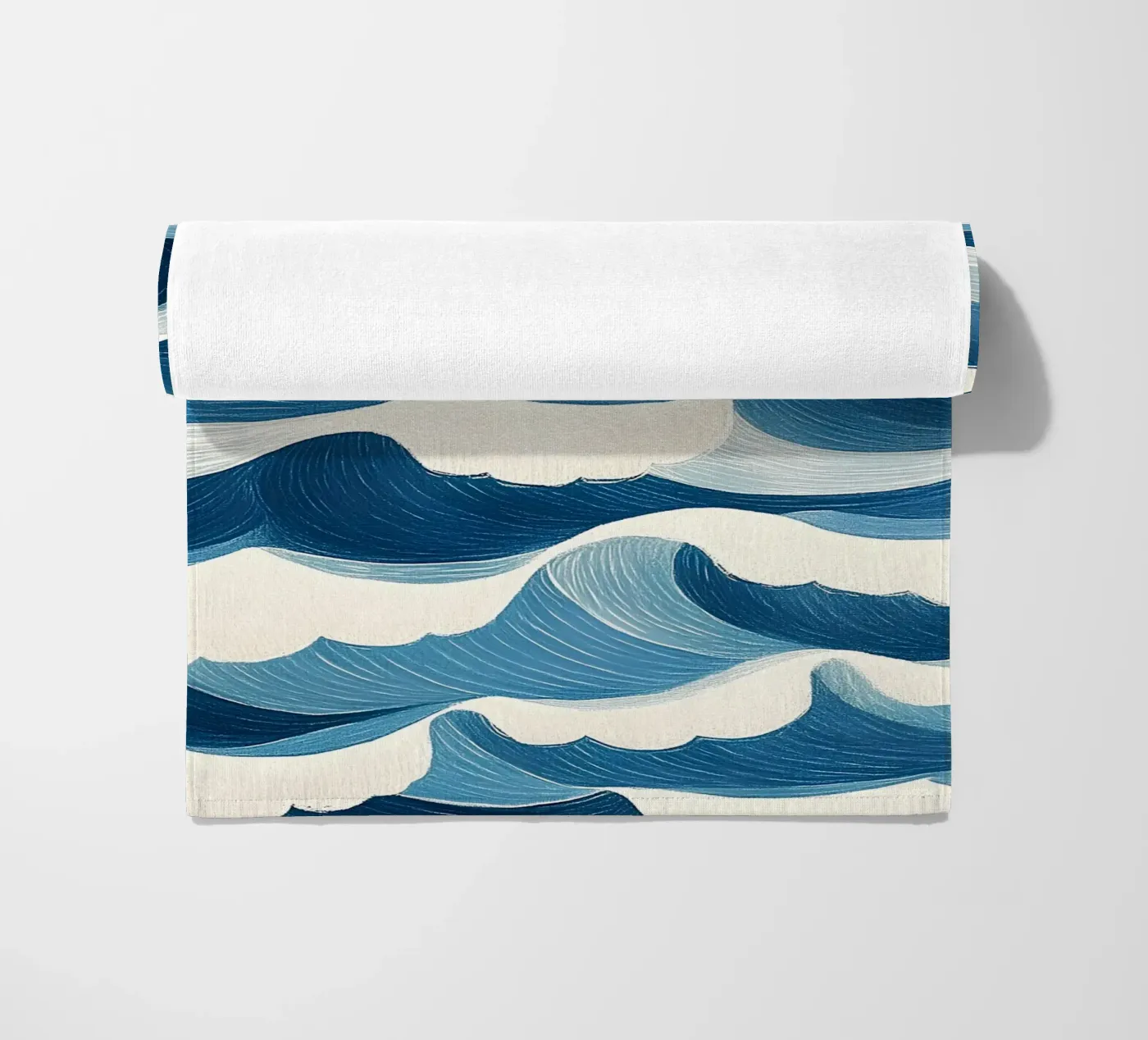Oceaangolven strandhanddoek van Curious Canvas