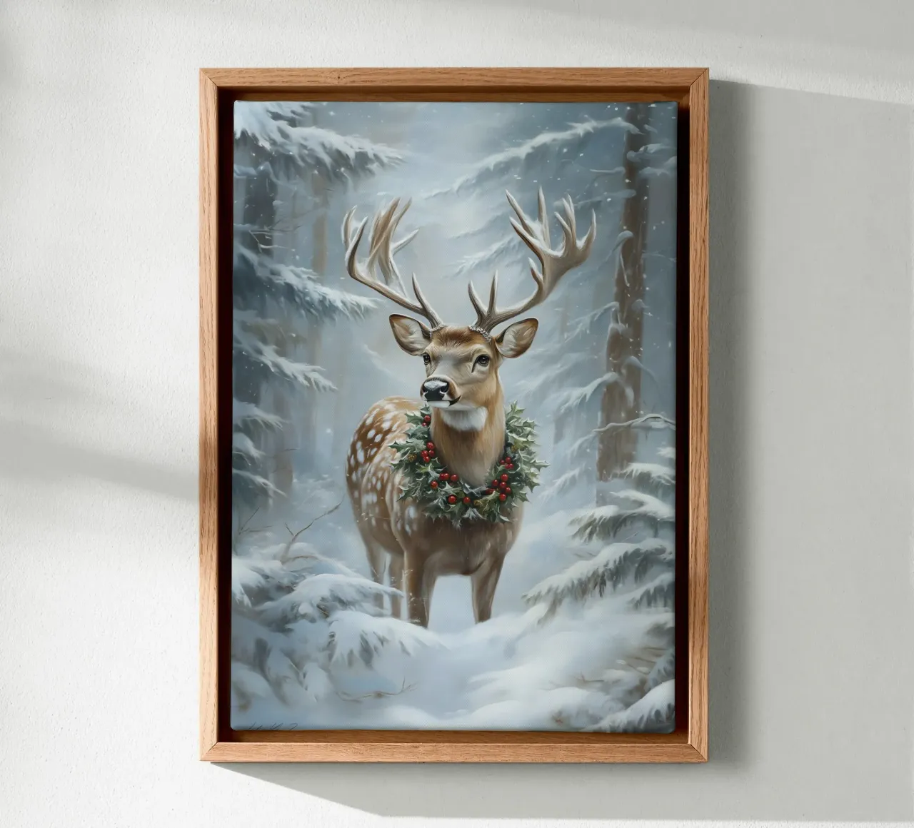 Feestelijke hert met hulstkrans - Besneeuwde Boskunst canvas met Baklijst van ClubArt