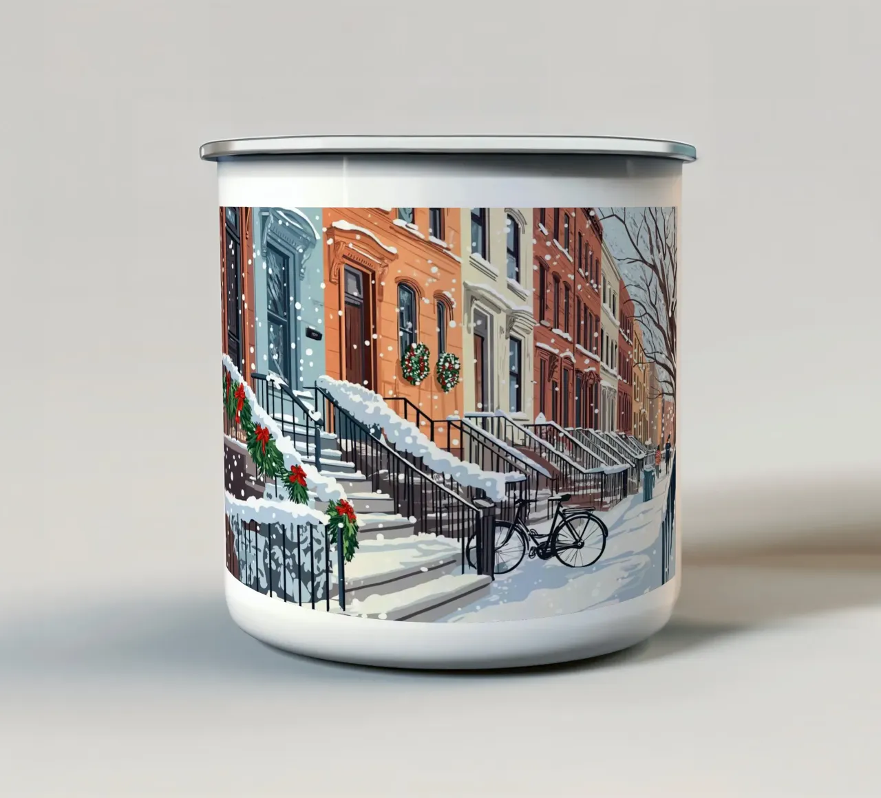 Festive botteghe di Brownstone - Scena natalizia della città innevata tazza in smalto da ClubArt