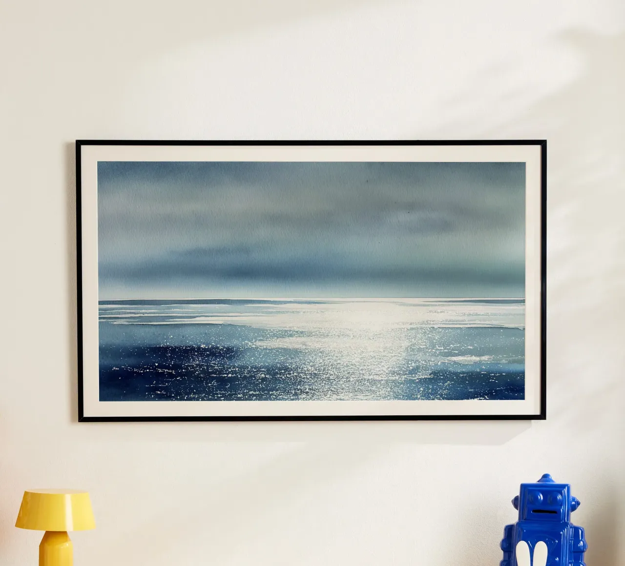 Le silence qui suit la lumière poster avec cadre en bois de Matthias Keller Studio