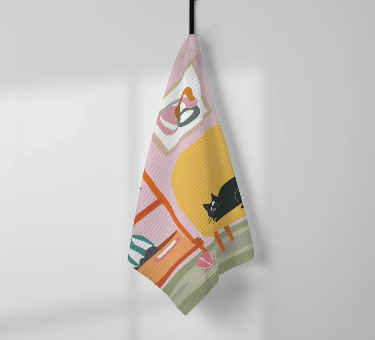 Chat sur une chaise jaune torchon de Hollow Years