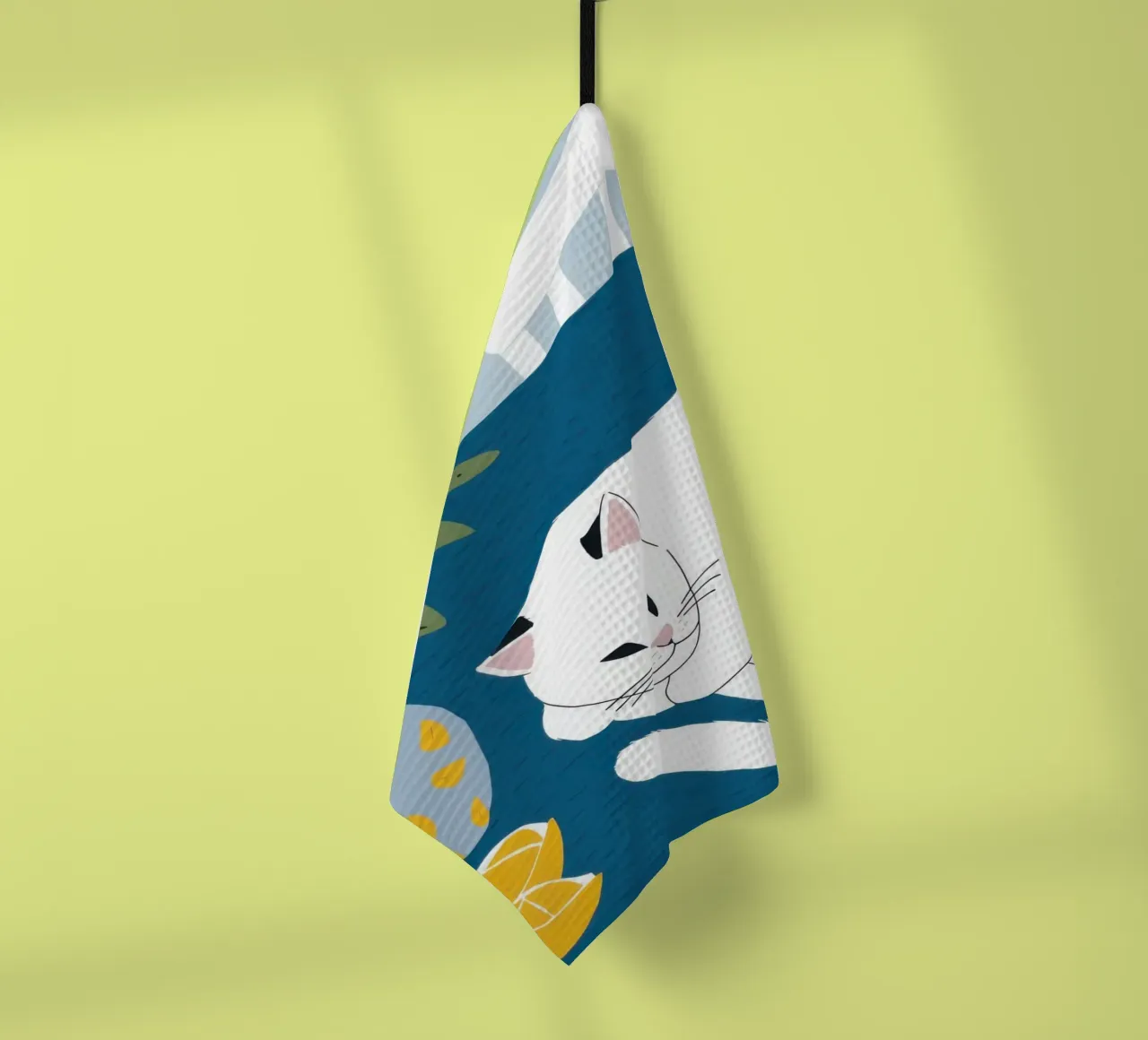 Chat sur une table blanche torchon de Hollow Years