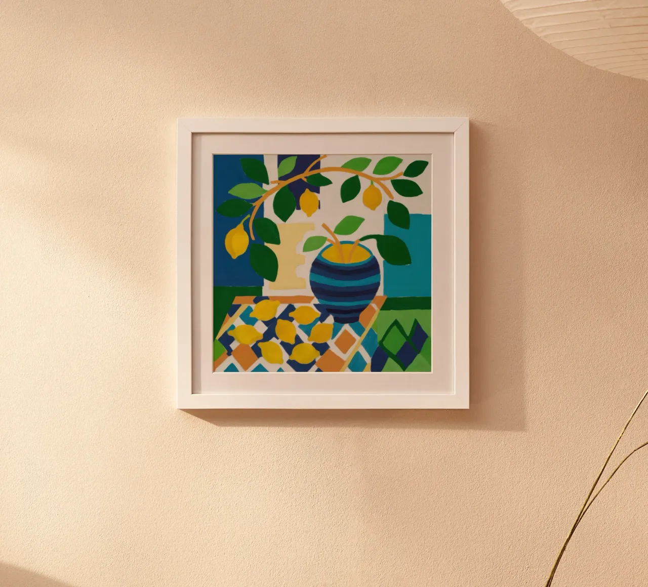 Vaso blu Lemon Tree poster con telaio in legno da Lune Dreams