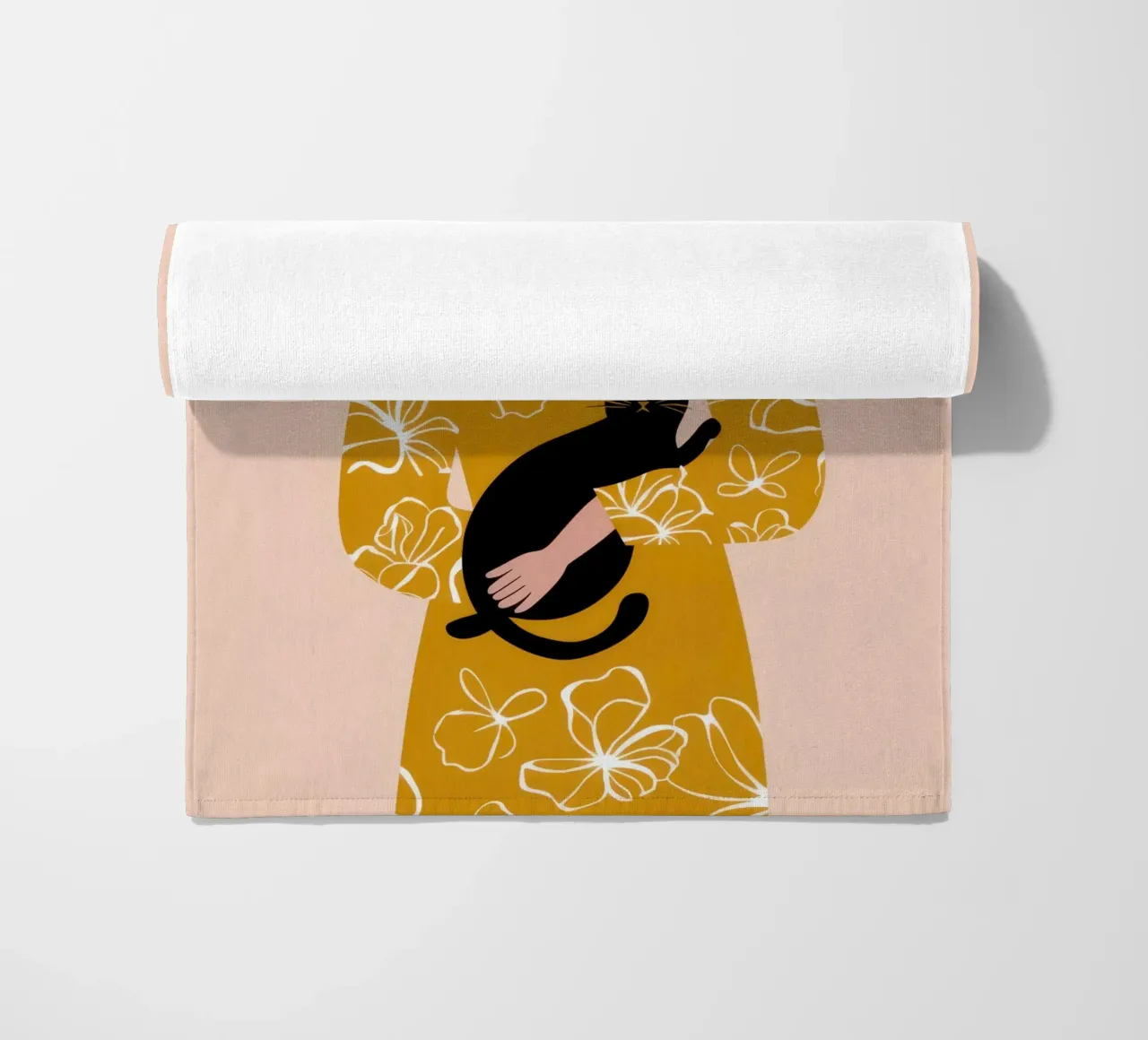 Golden Floral Embrace Strandtuch von Hollow Years