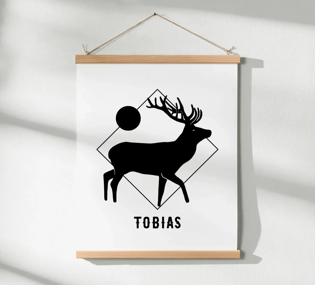 Hirsch geometrisch mit Wunschname poster con telaio in legno da BAINAI