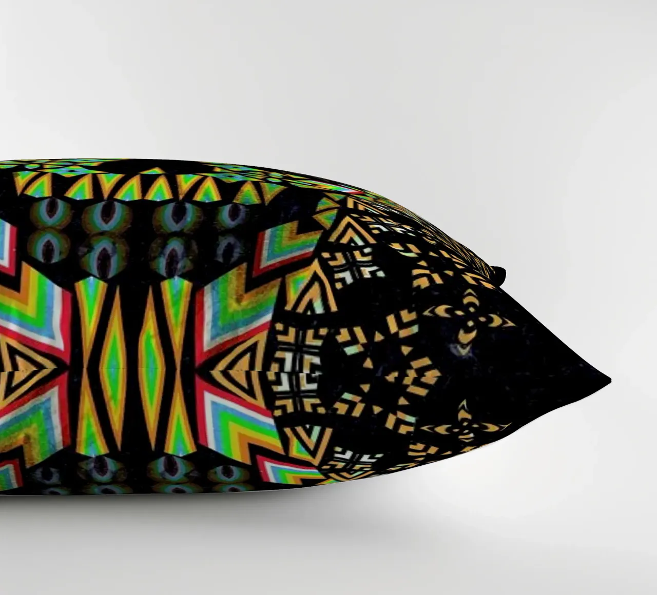Skull 6 cuscino da Ali Gulec