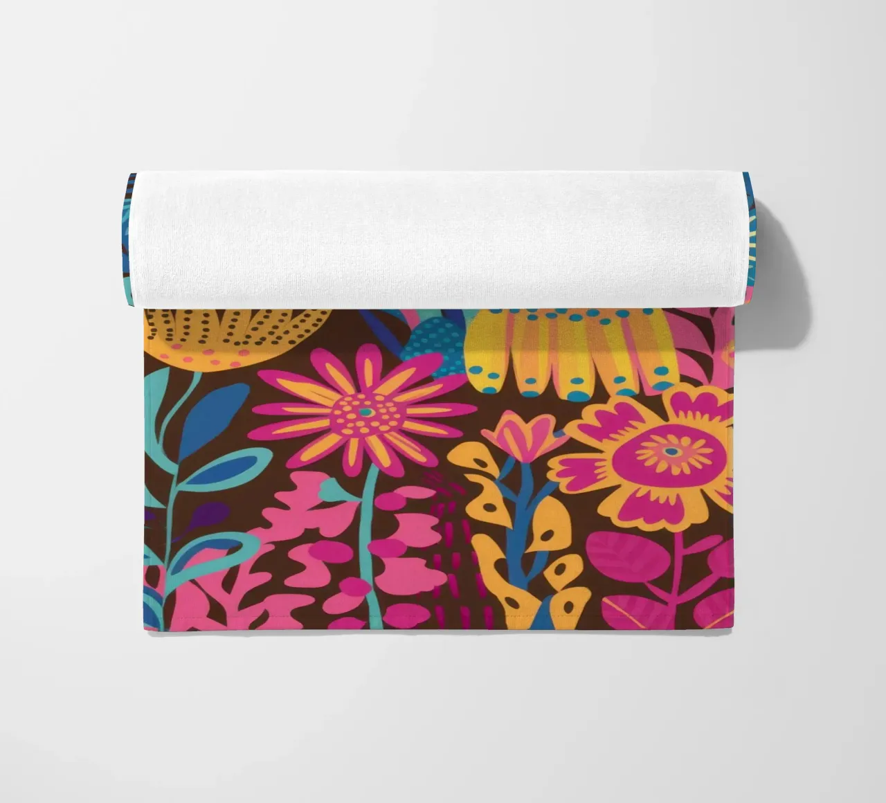 Tappeto Maximalist Bloom telo mare da Arcane Lines