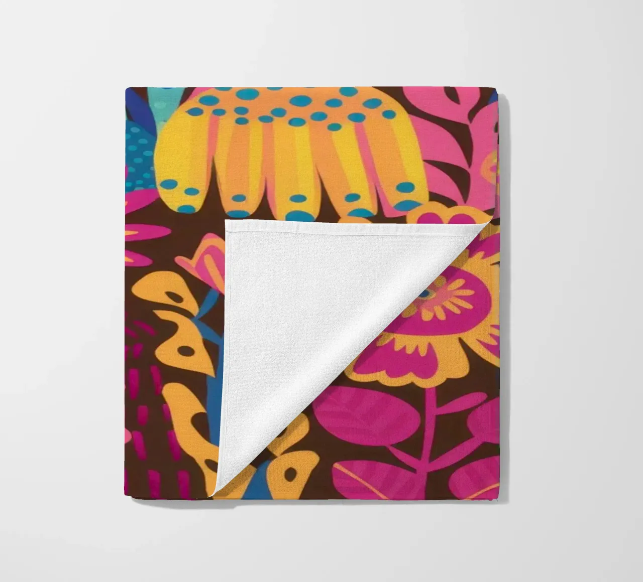 Tappeto Maximalist Bloom telo mare da Arcane Lines