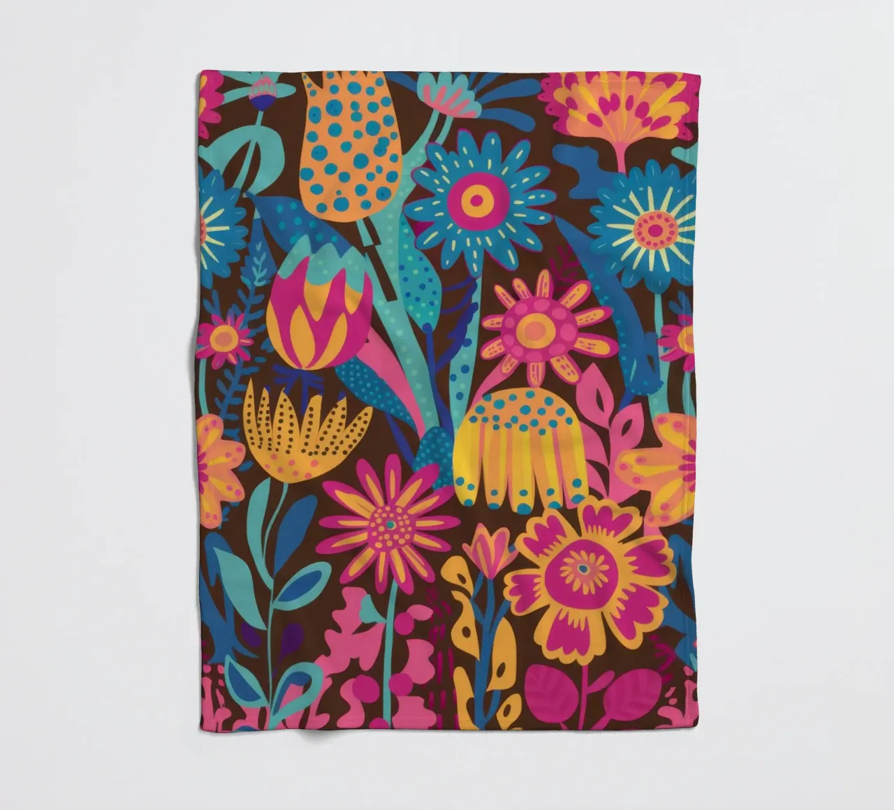Tappeto Maximalist Bloom coperta in pile da Arcane Lines