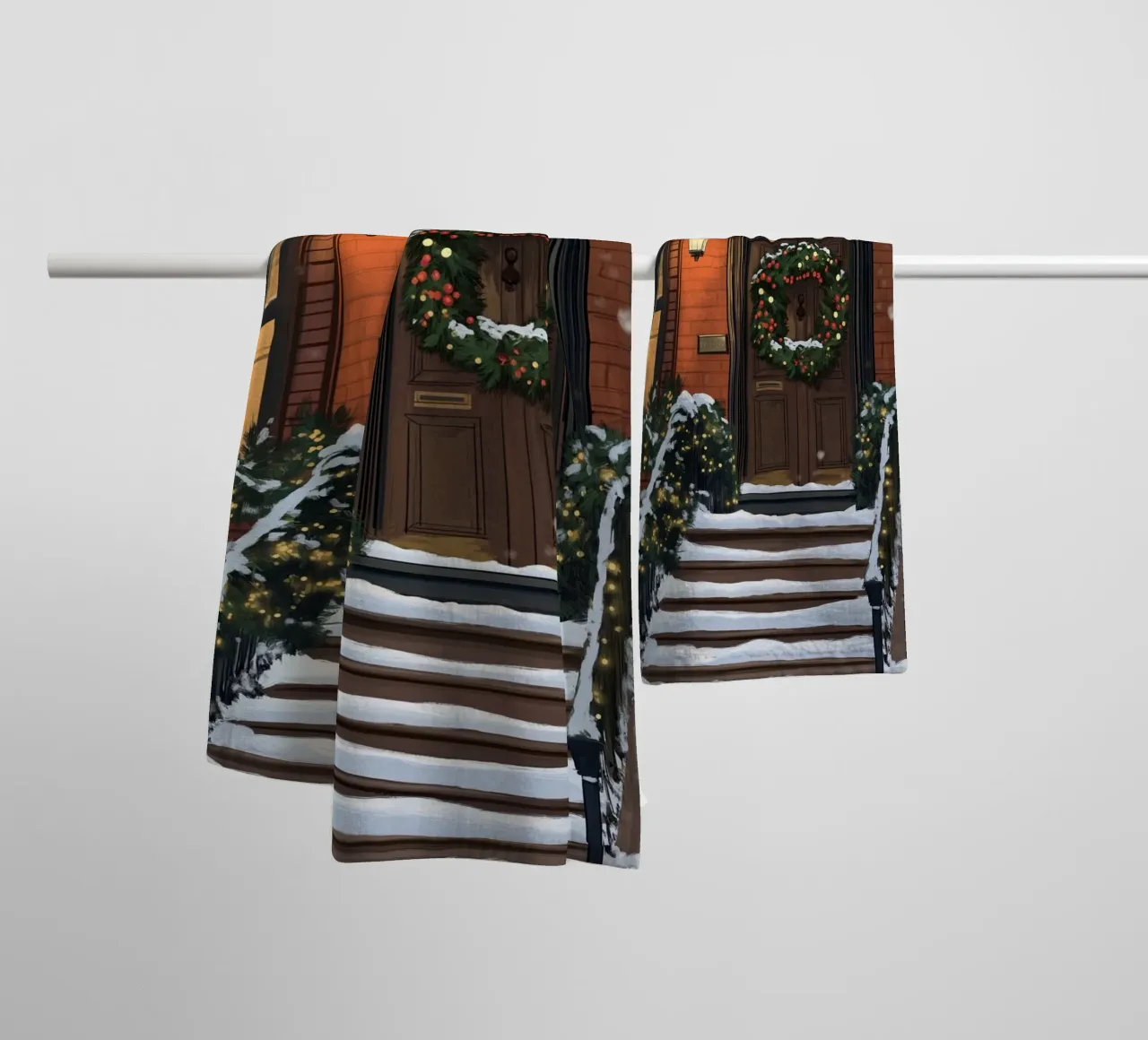 Accogliente ingresso in Brownstone - Decorazioni natalizie per porte innevate asciugamano da bagno da ClubArt
