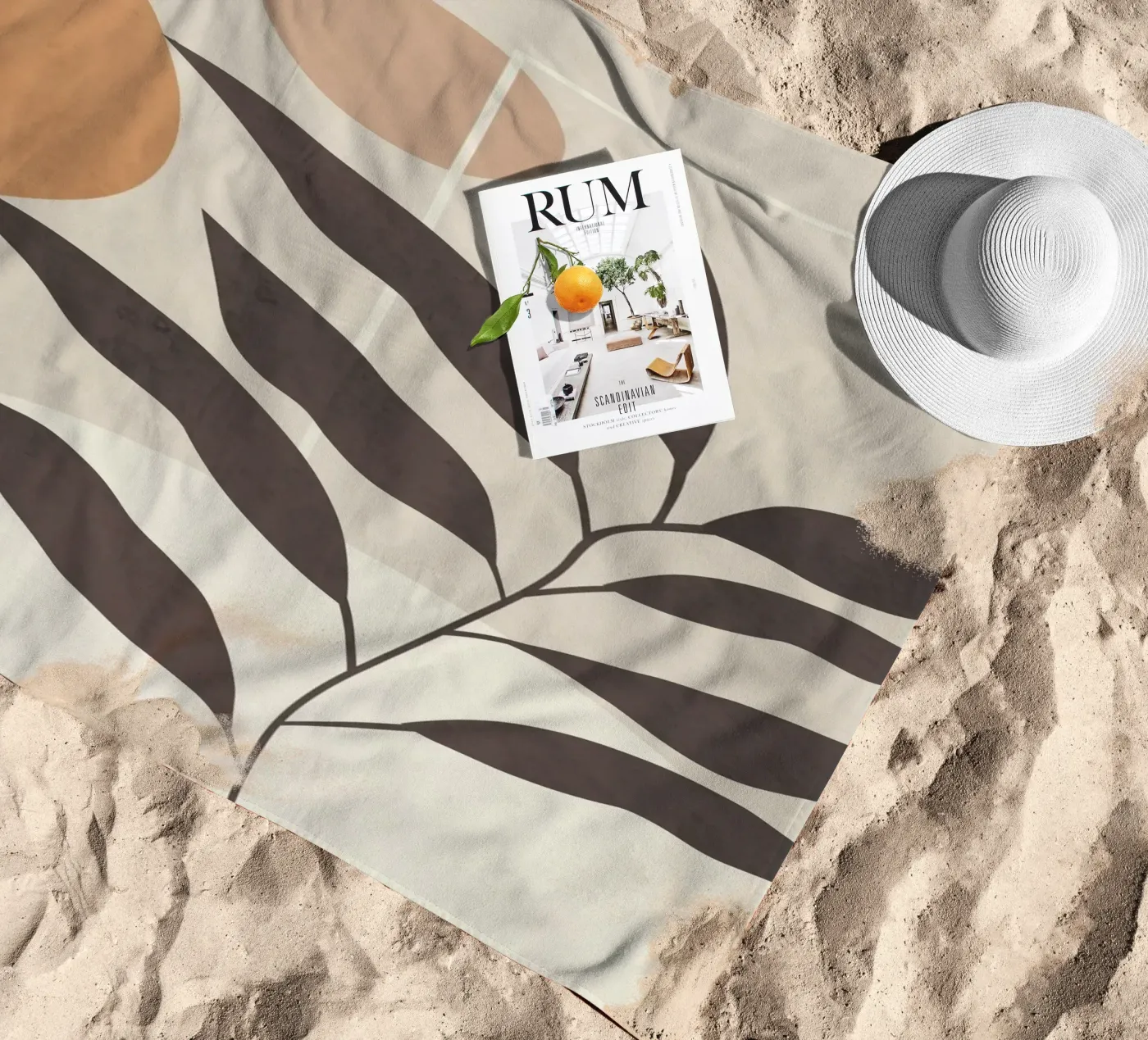 Quiet Growth strandhanddoek van LeaDArt