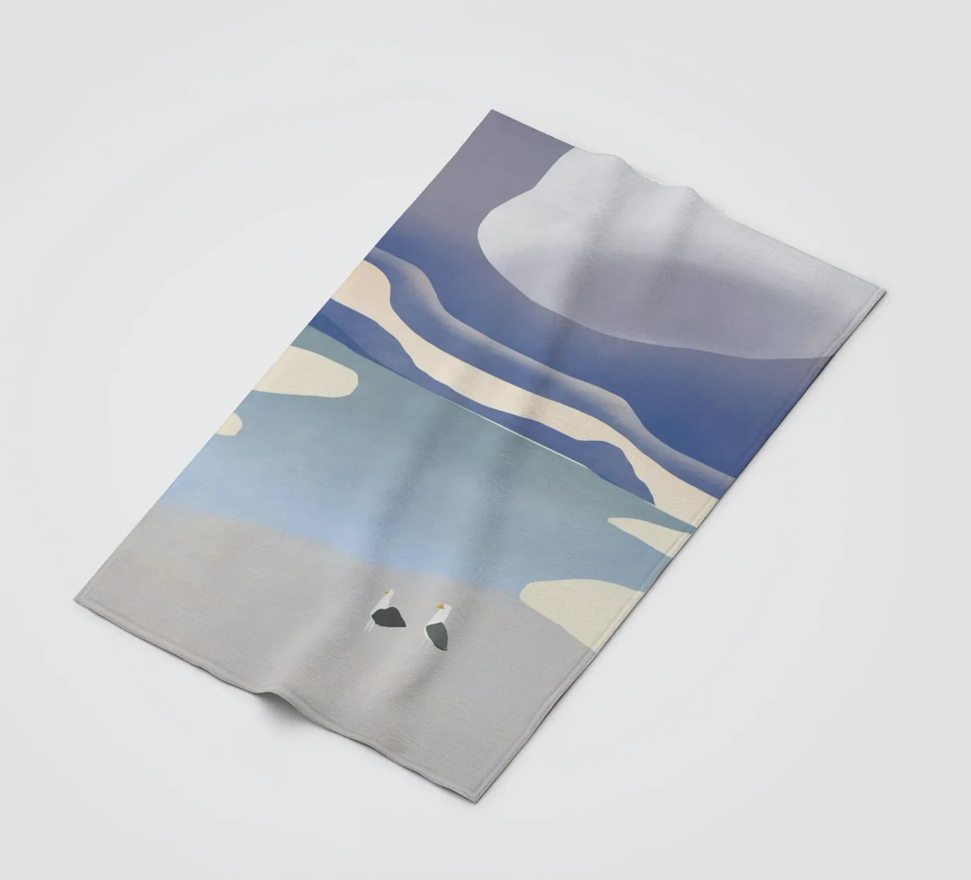 Seagull beach Fleecedecke von Little Dean