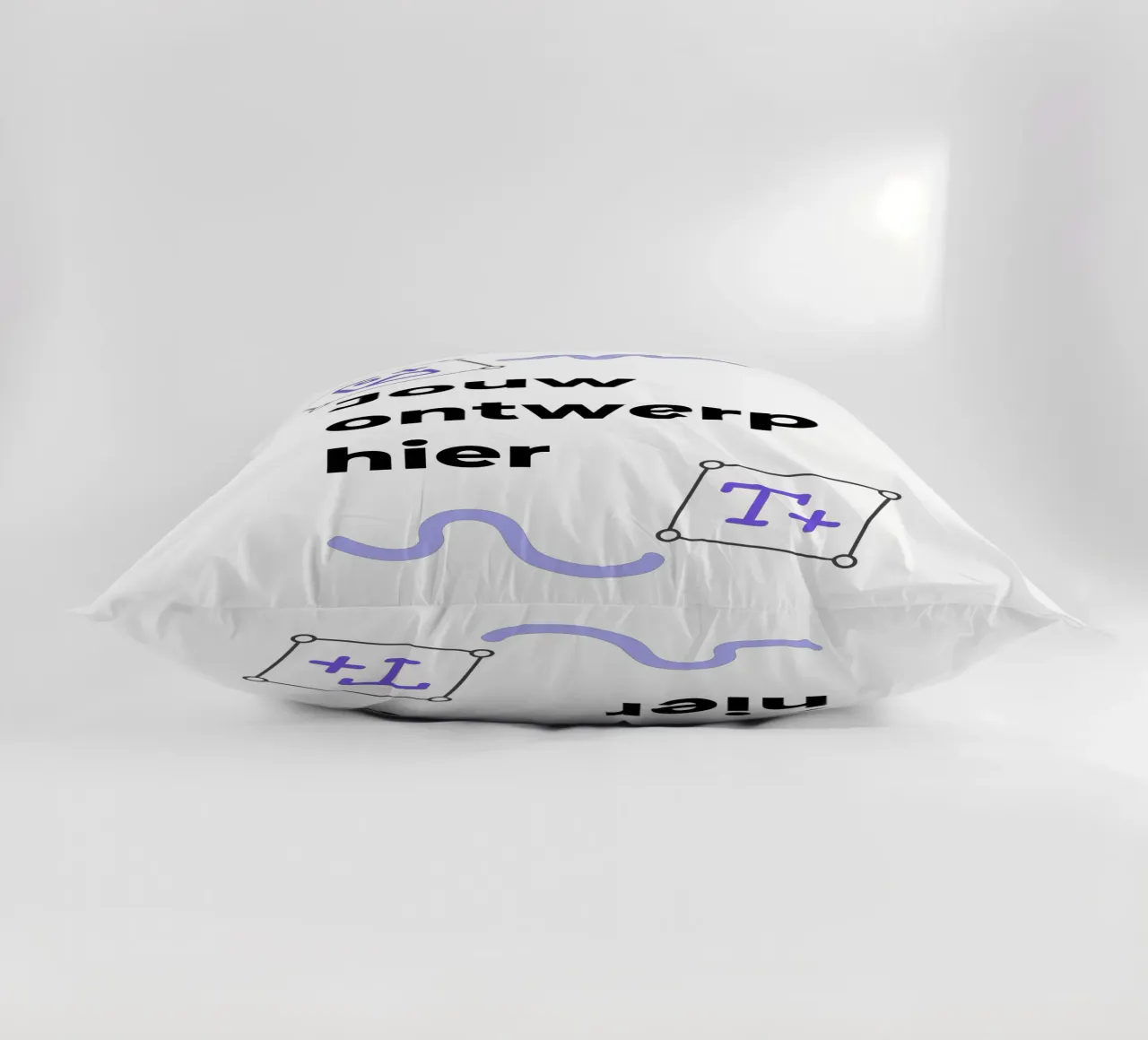 Jouw ontwerp hier kussen van JUNIQE