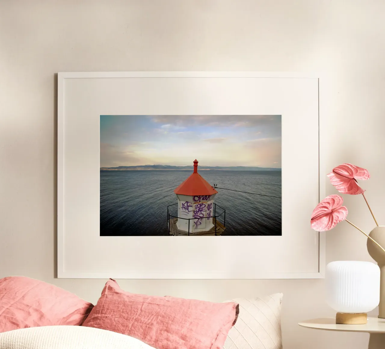 The Tagged Beacon poster con telaio in legno da zenitt