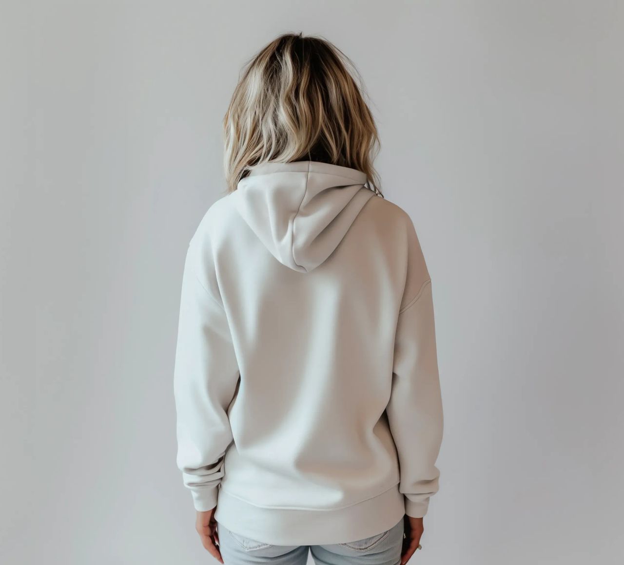 Tu diseño aquí sudadera con capucha de JUNIQE