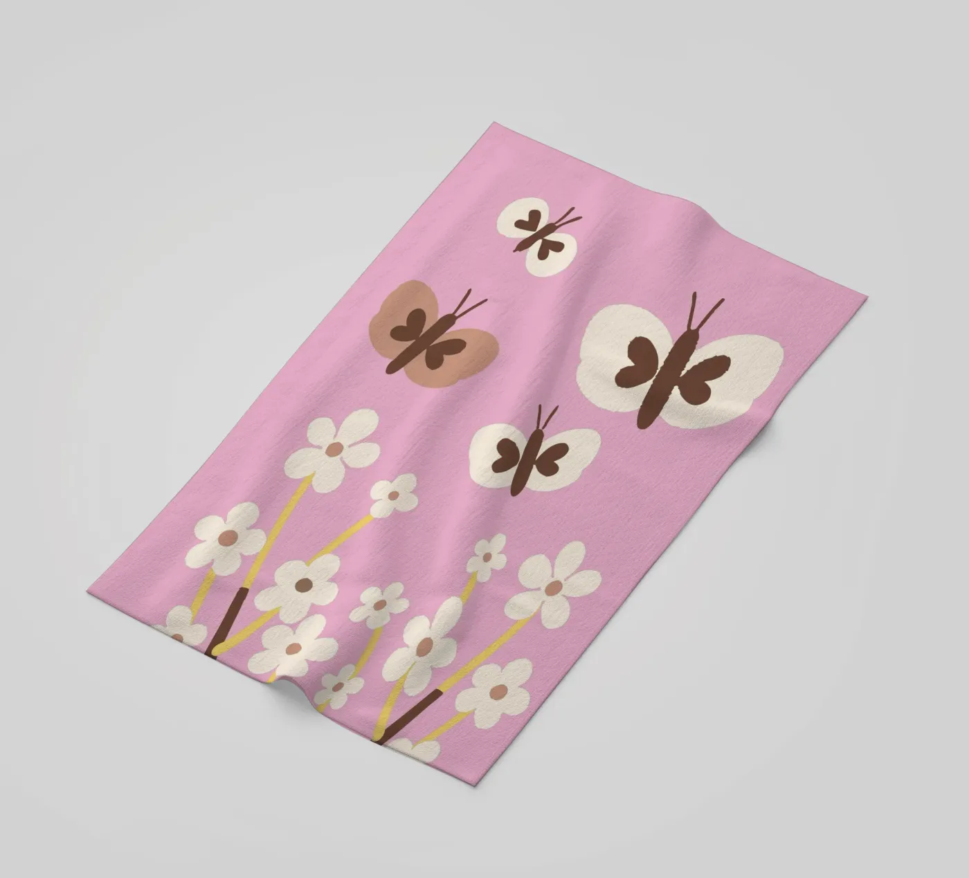 Butterfly and Flower strandhanddoek van TRENDY POSTER SHOP