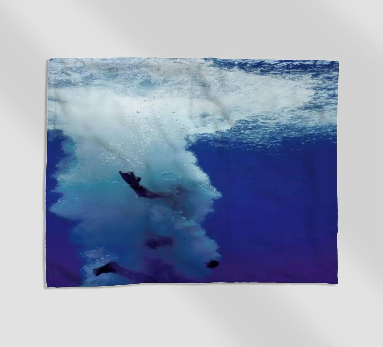 Untitled_3 telo mare da James Cooper