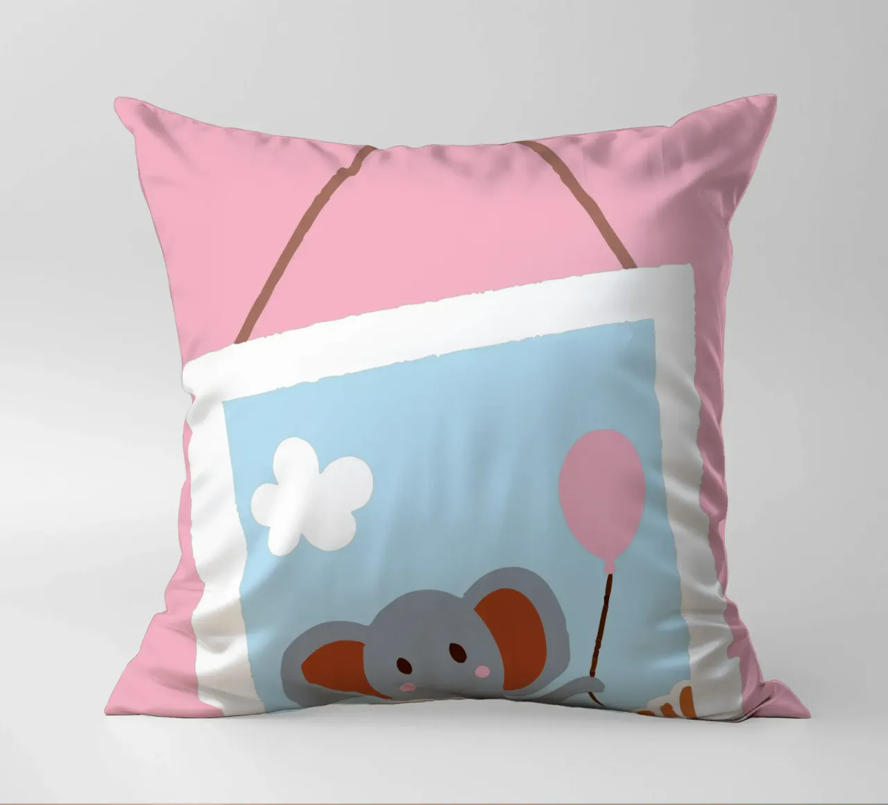 L'elefante nella cornice cuscino da TRENDY POSTER SHOP