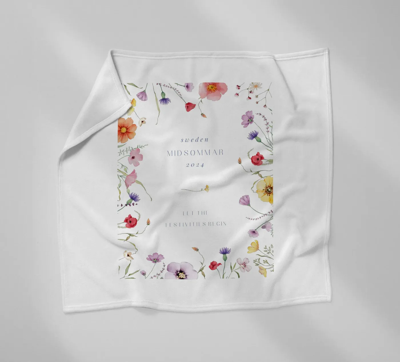 Midsommar fleece blanket by Kartenliebe
