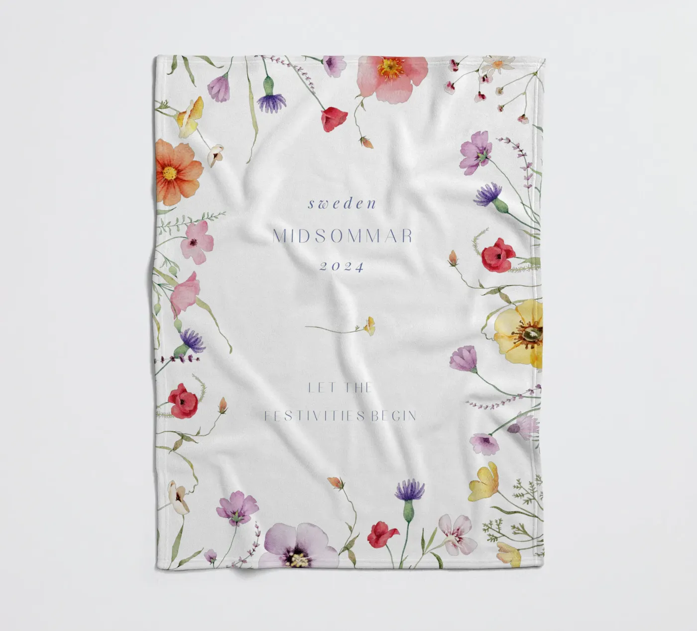 Midsommar fleece blanket by Kartenliebe