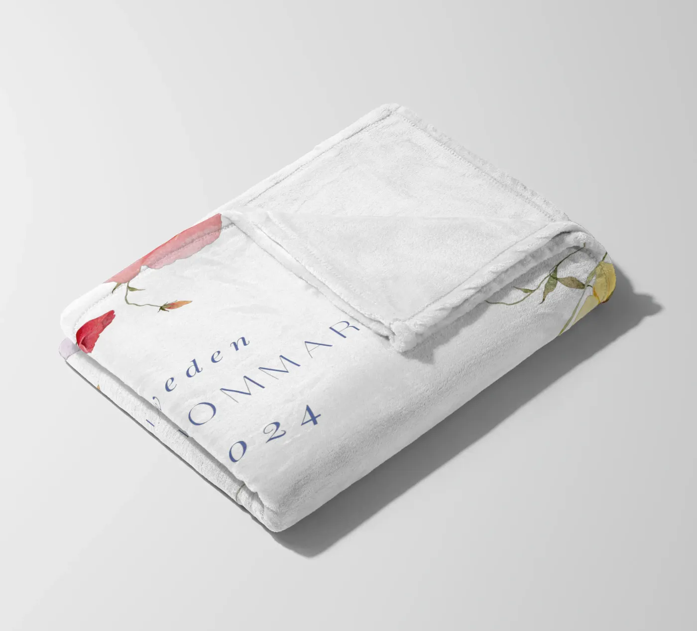 Midsommar fleece blanket by Kartenliebe