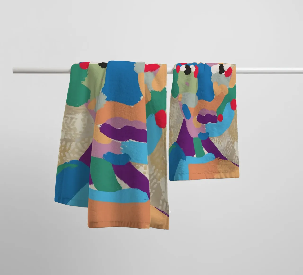 Ritratto a macchie di colore 02 asciugamano da bagno da Little Dean