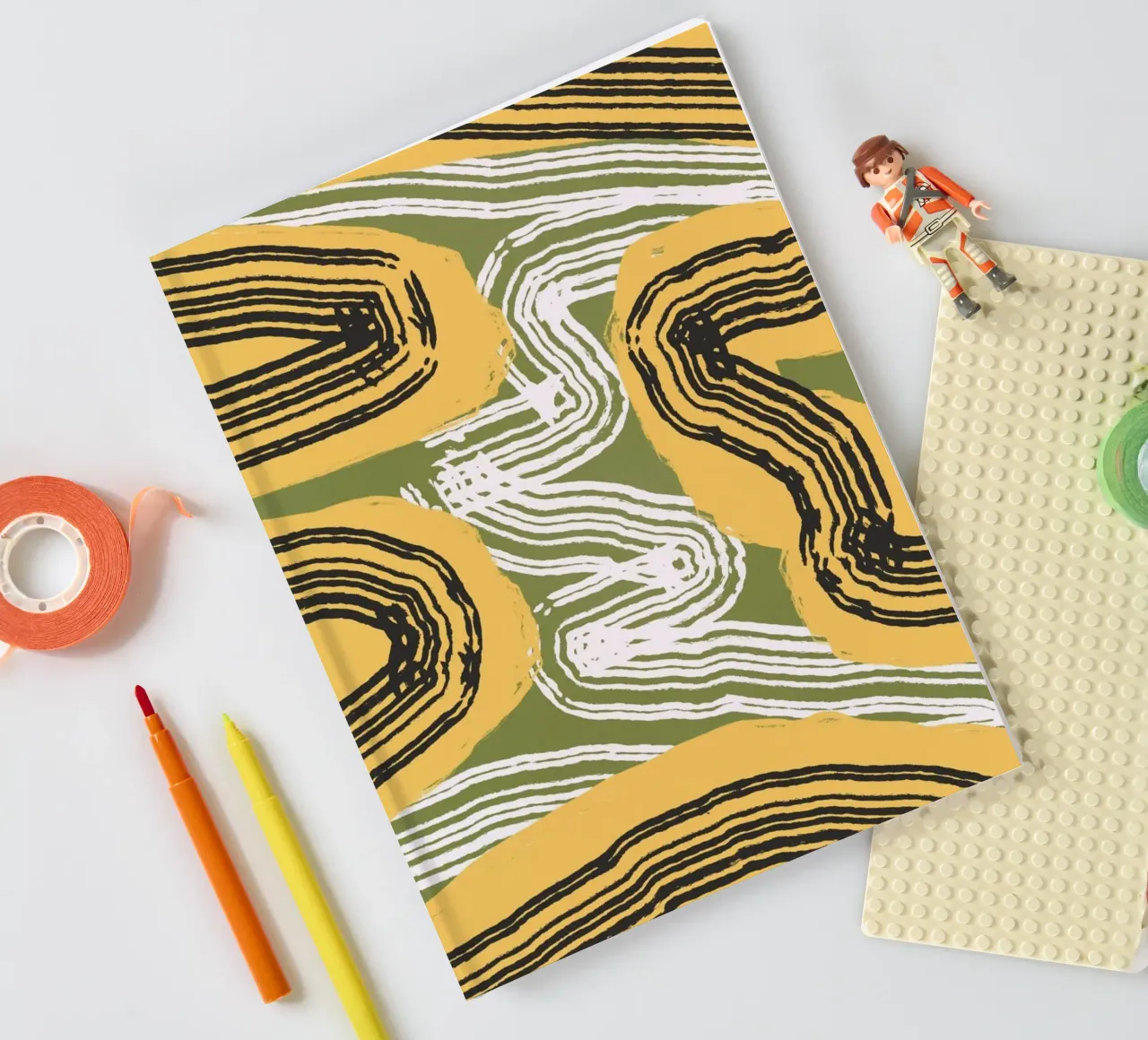 Linienabstraktion 08 Notizbuch von Little Dean