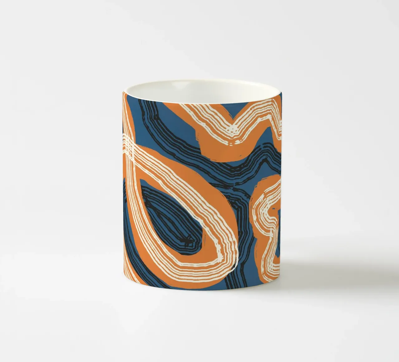 Astrazione delle linee 11 tazza in ceramica da Little Dean