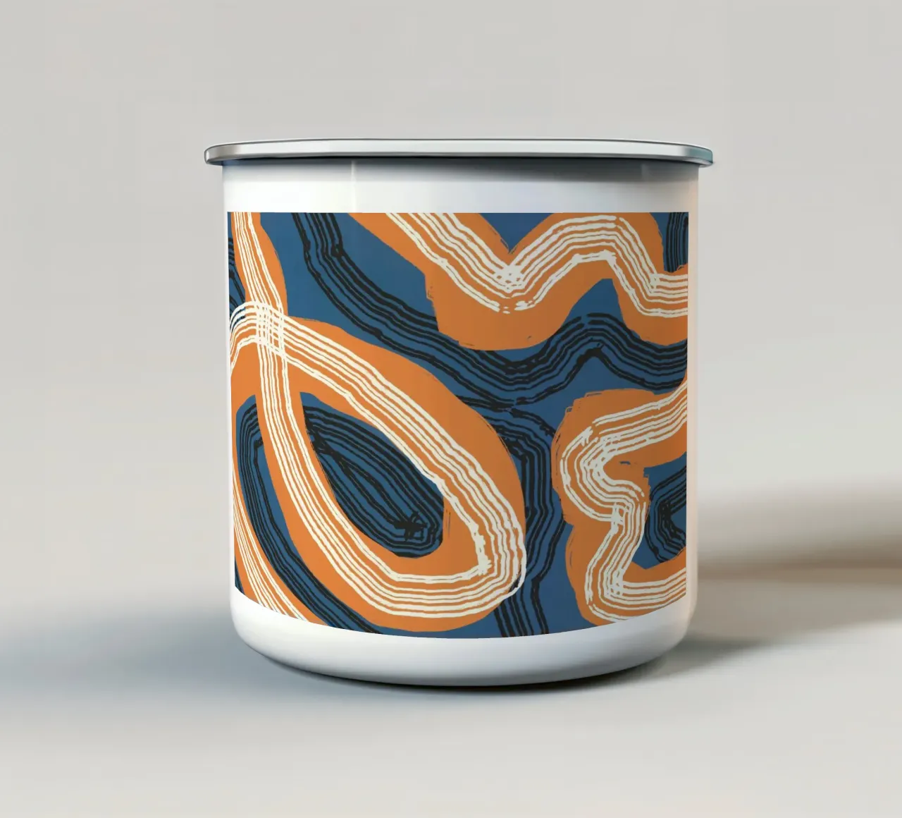 Astrazione delle linee 11 tazza in smalto da Little Dean