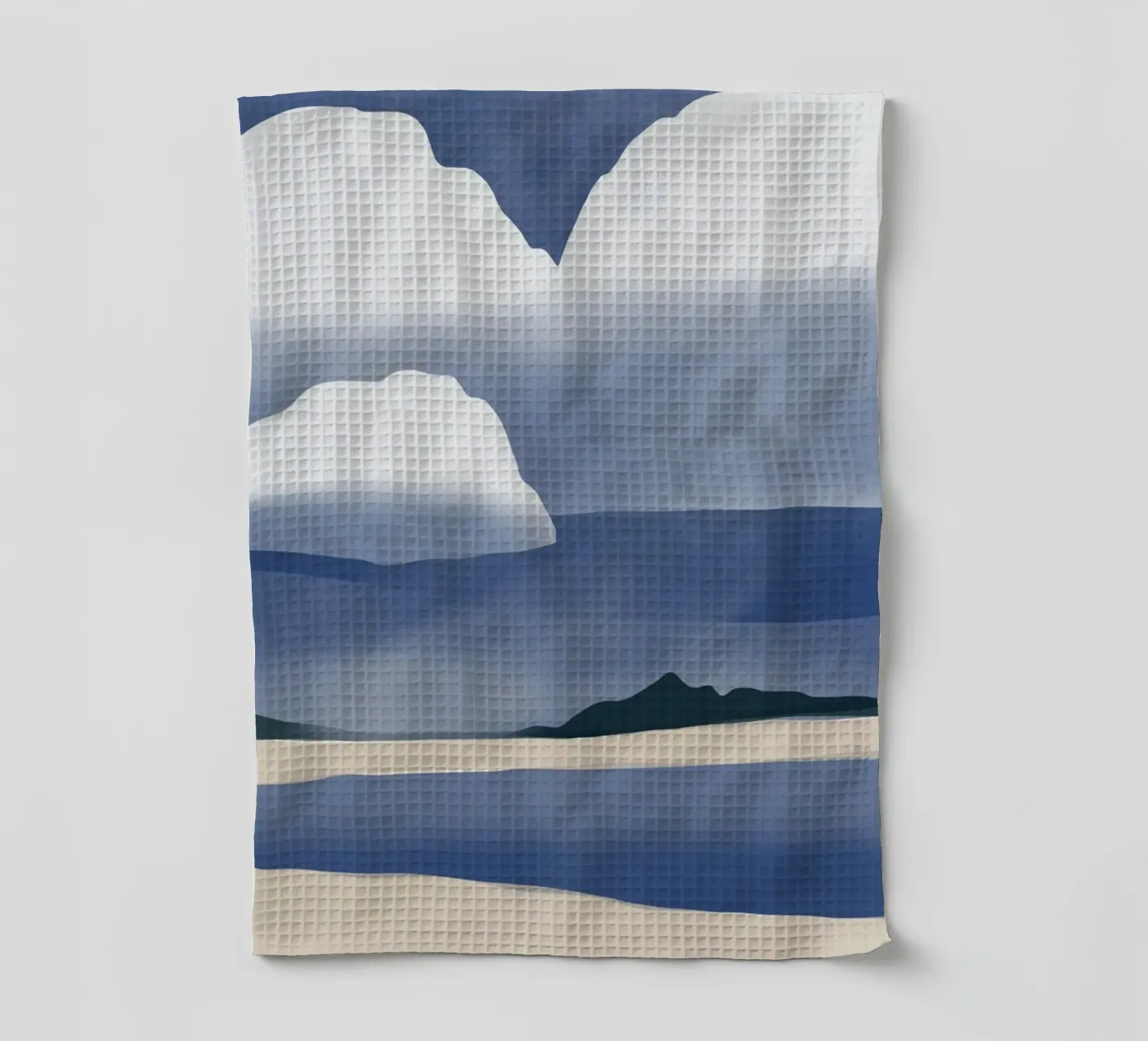 Weite Wolkenlandschaft Geschirrtuch von Little Dean