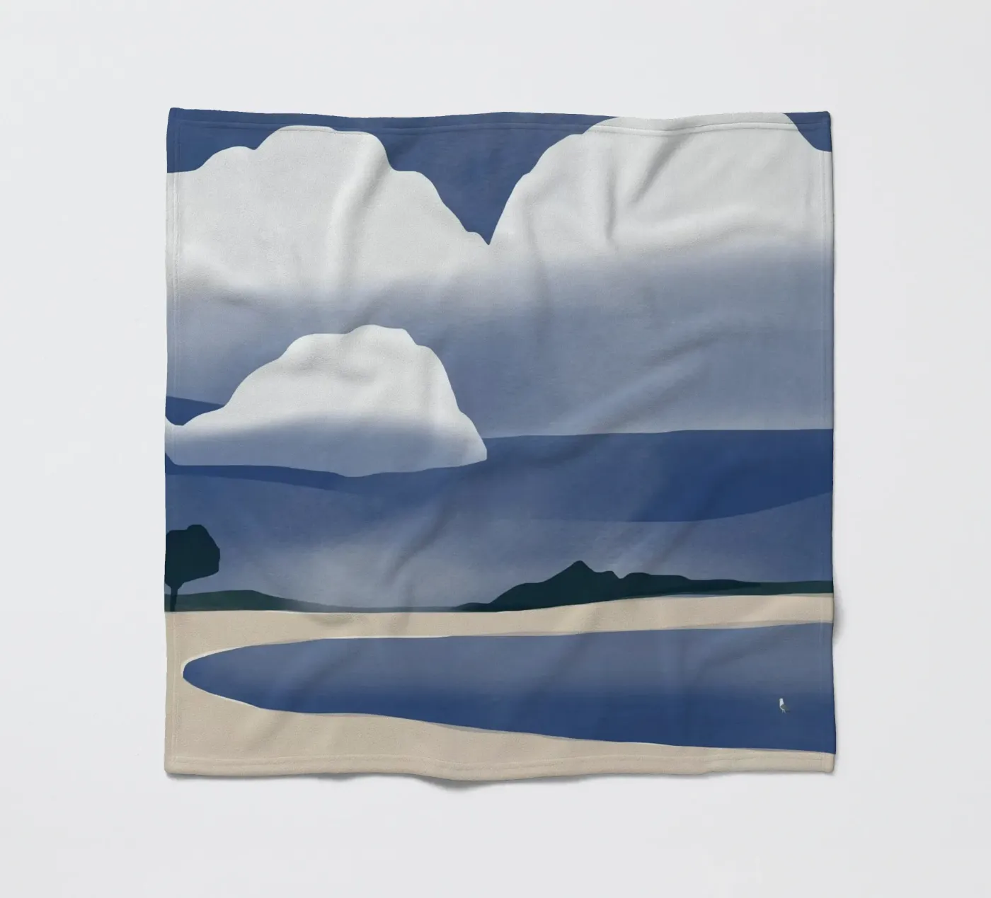 Weite Wolkenlandschaft Fleecedecke von Little Dean