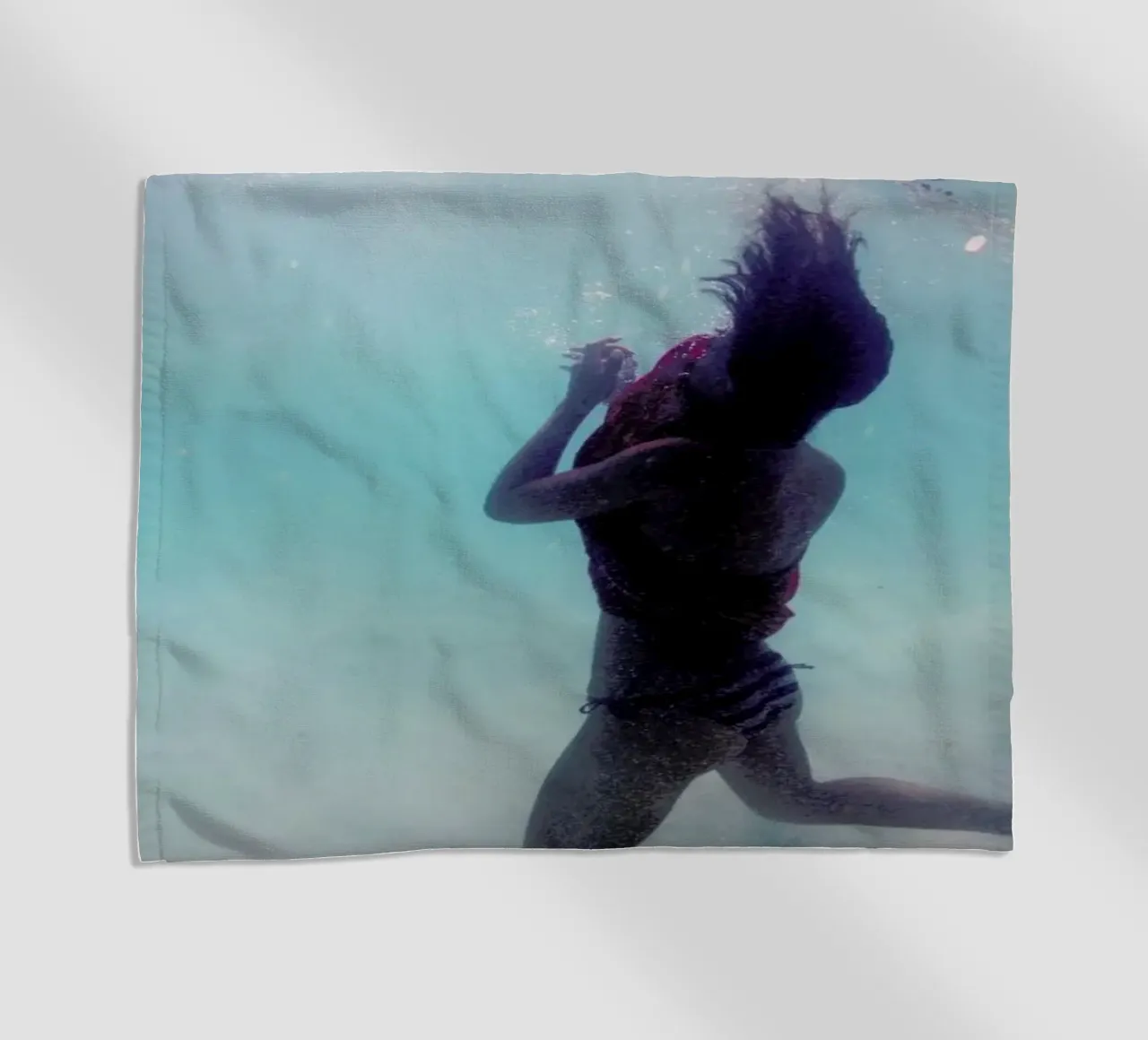 Untitled_5 telo mare da James Cooper