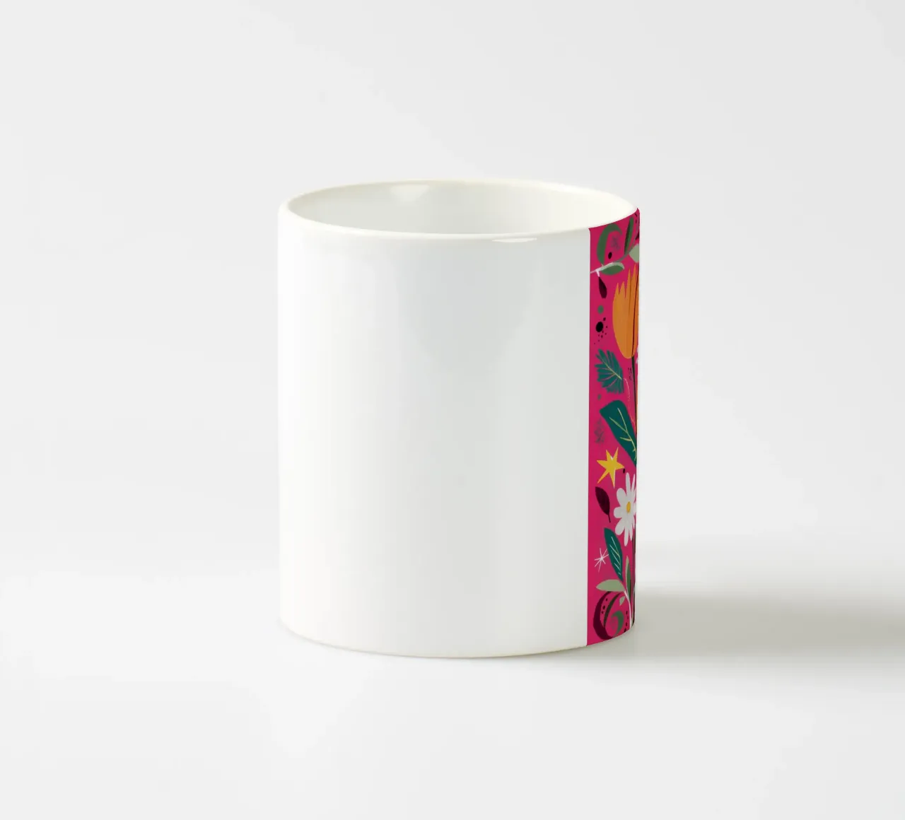 Tulipani e margherite in sosta tazza in ceramica da Sentinel Glow