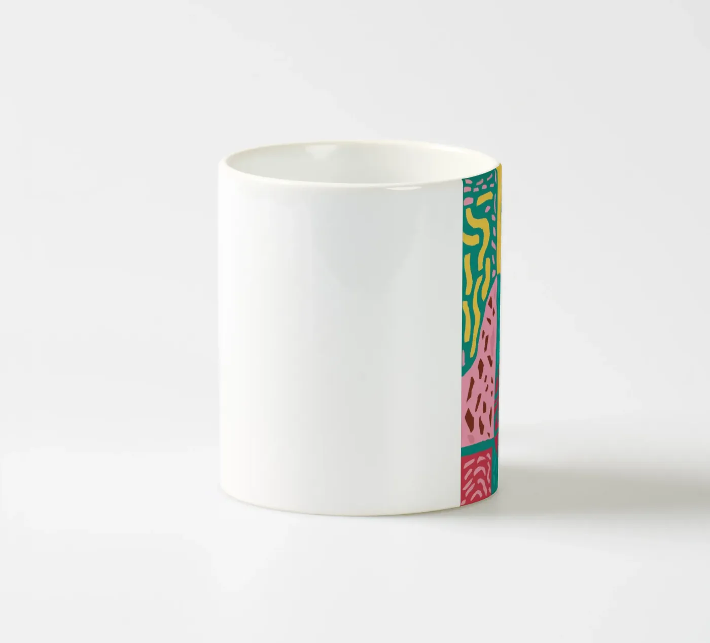 Vibrant Pattern Patchwork tazza in ceramica da Sentinel Glow