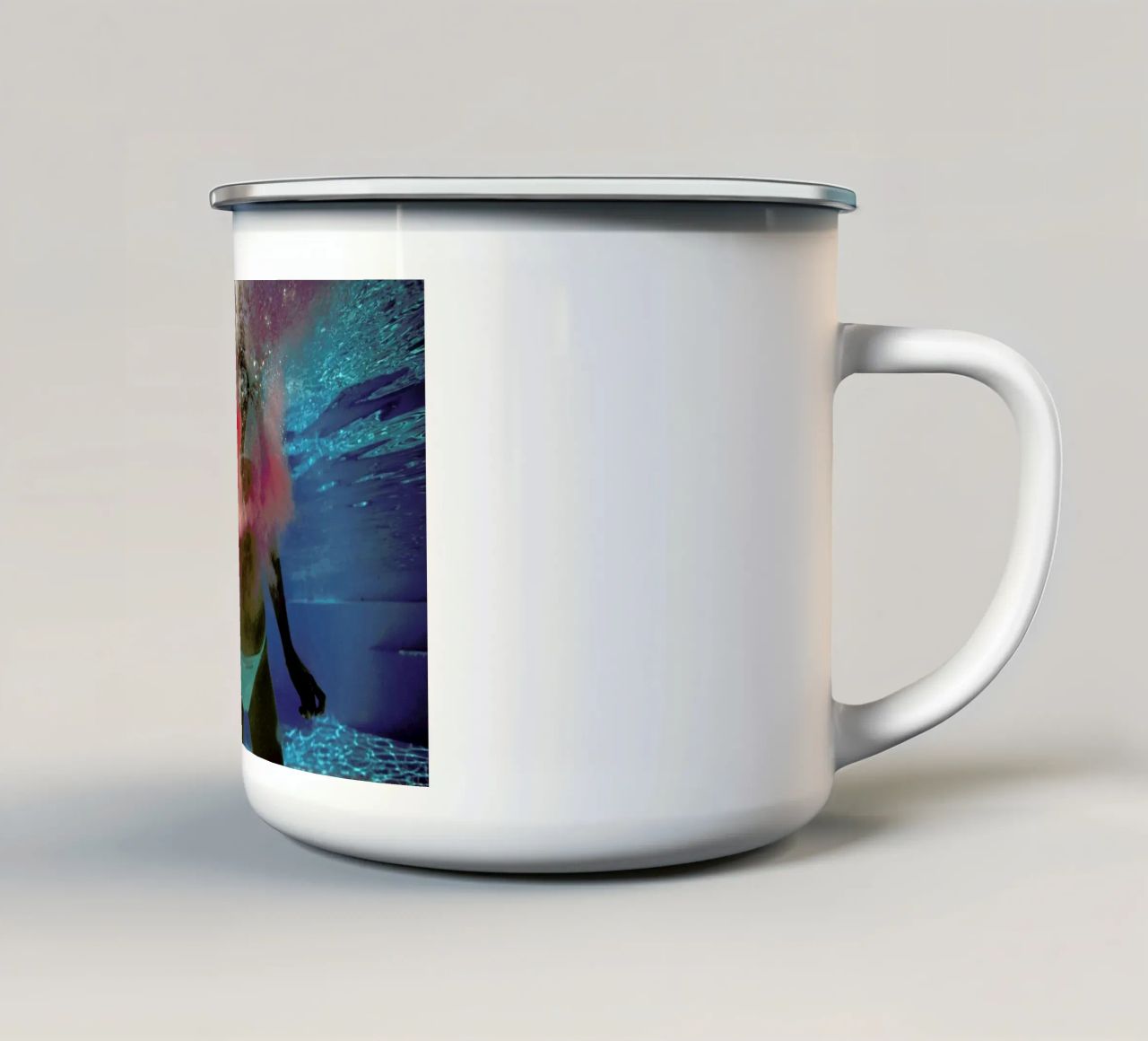 Untitled_11 tazza in smalto da James Cooper