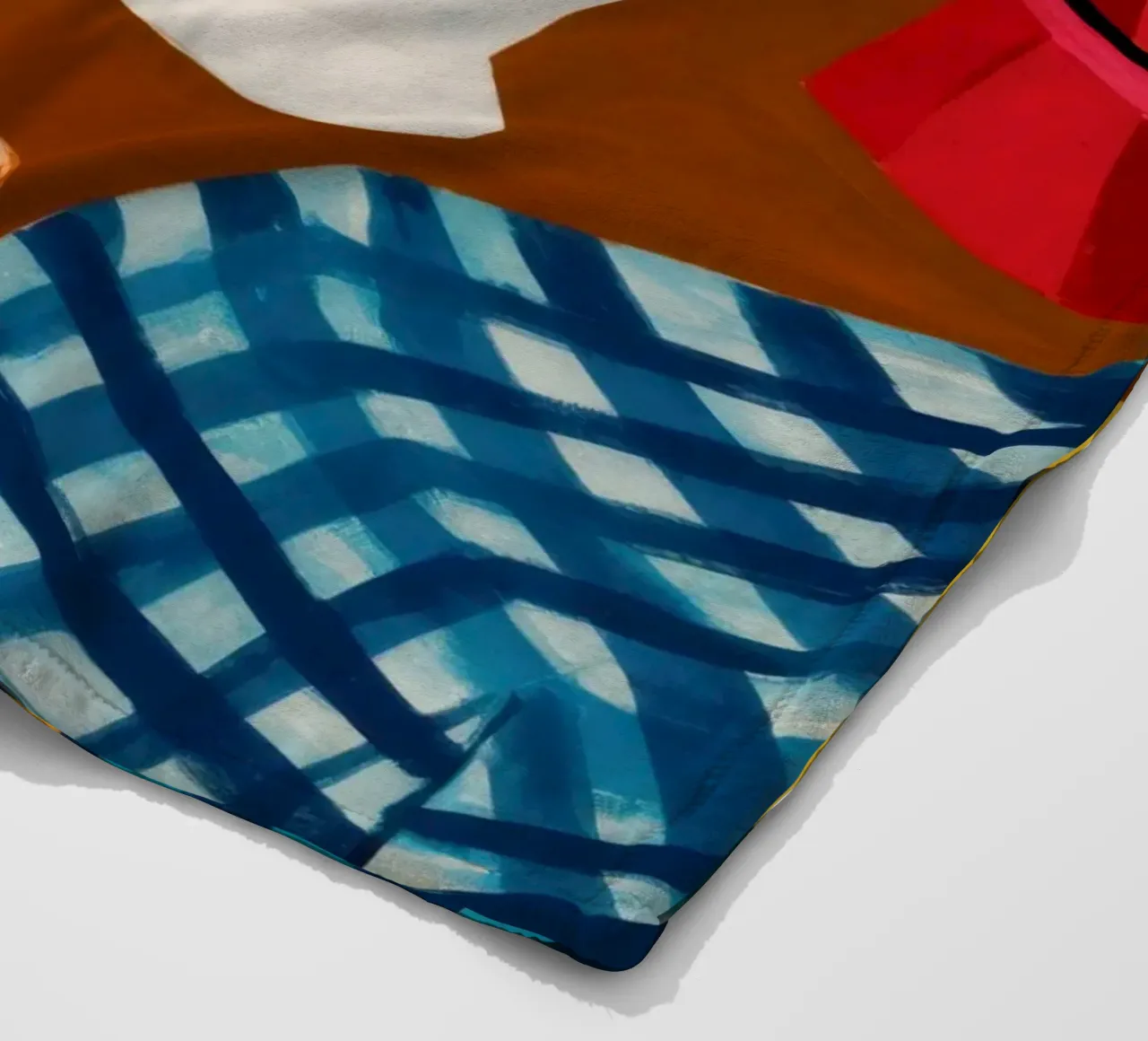 Brocca pera a scacchi coperta in pile da Arcane Lines