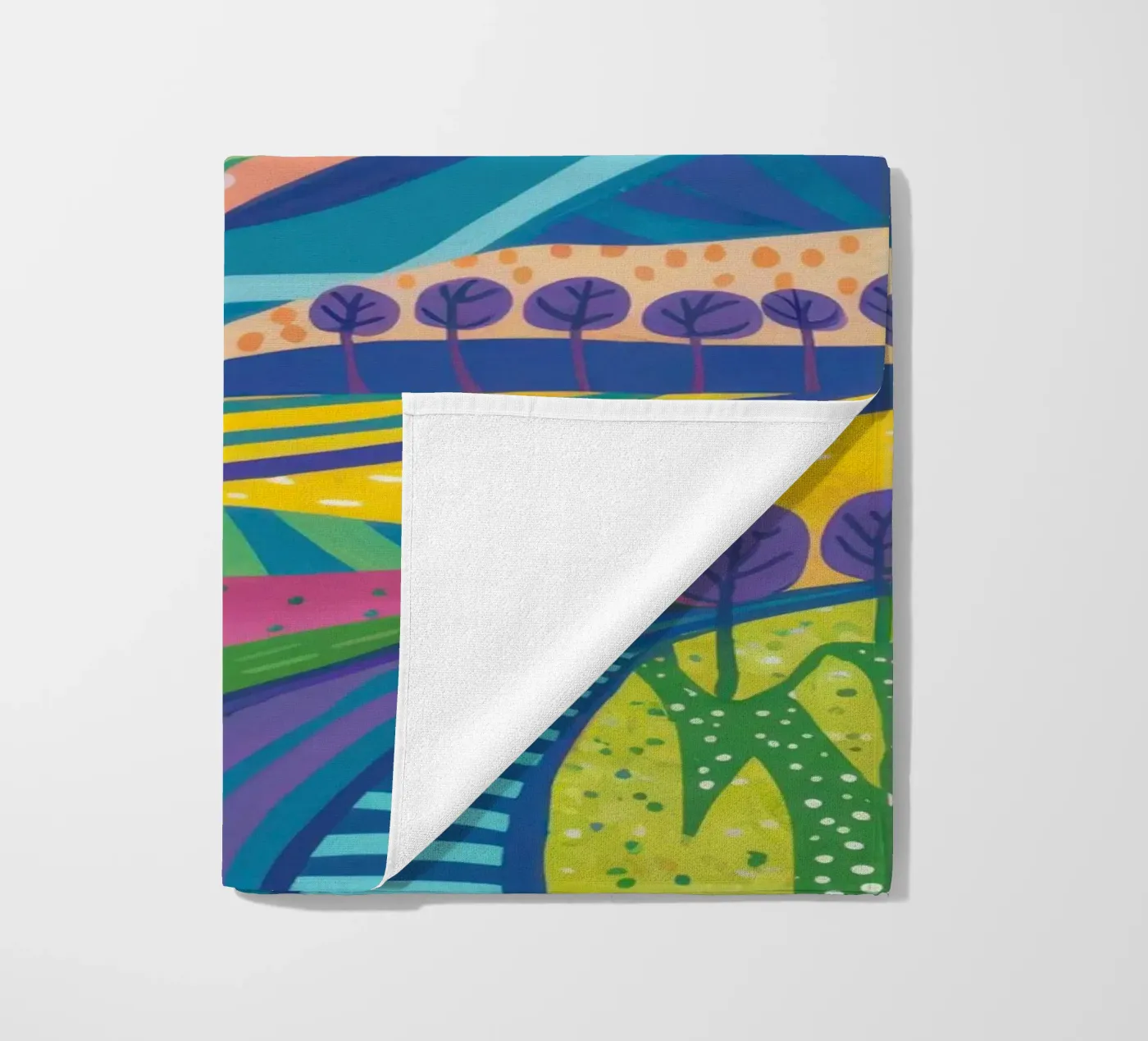 Psychedelisch heuvellandschap strandhanddoek van Lune Dreams