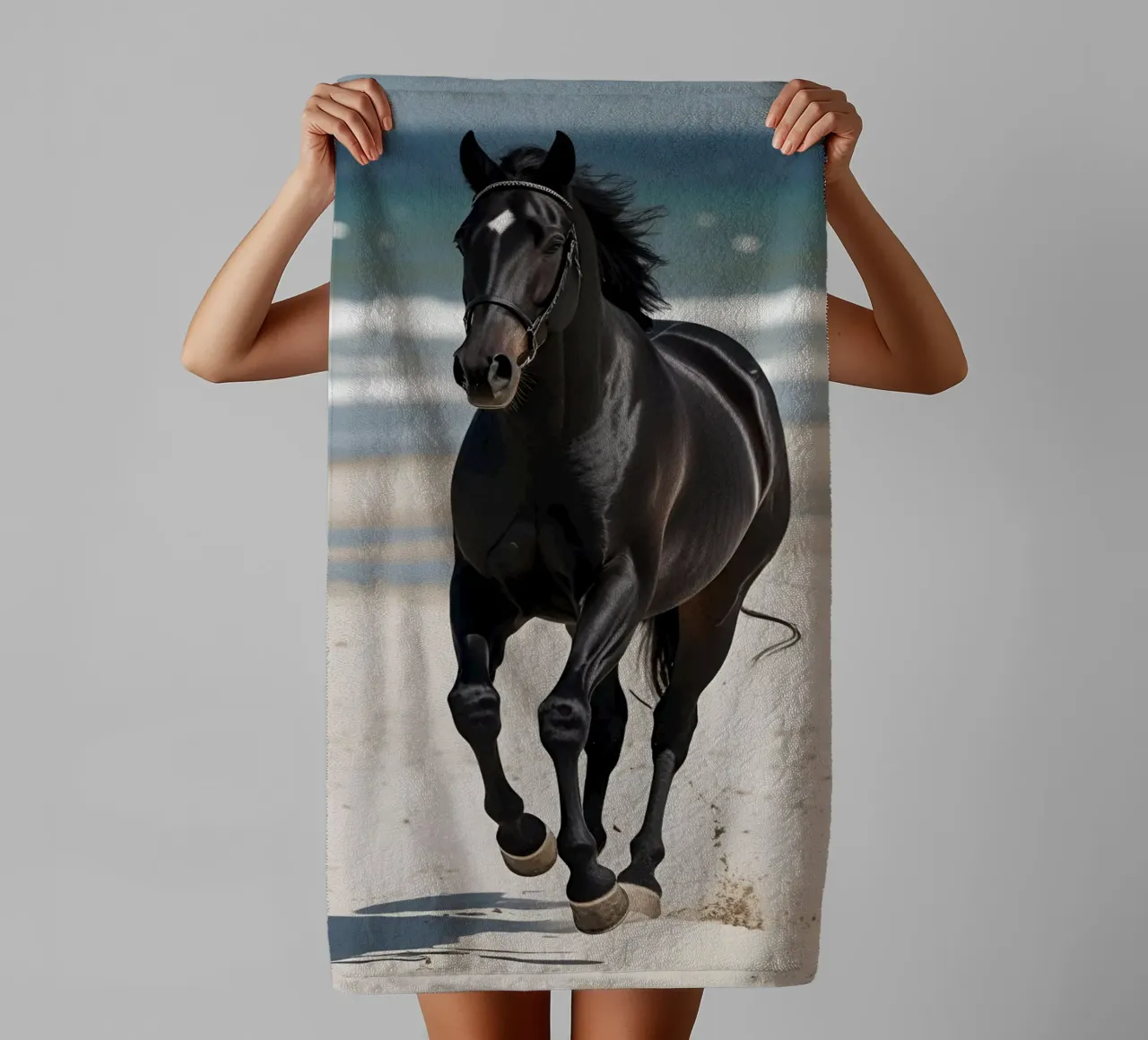 Pferd am Strand asciugamano da bagno da Poster Dreams