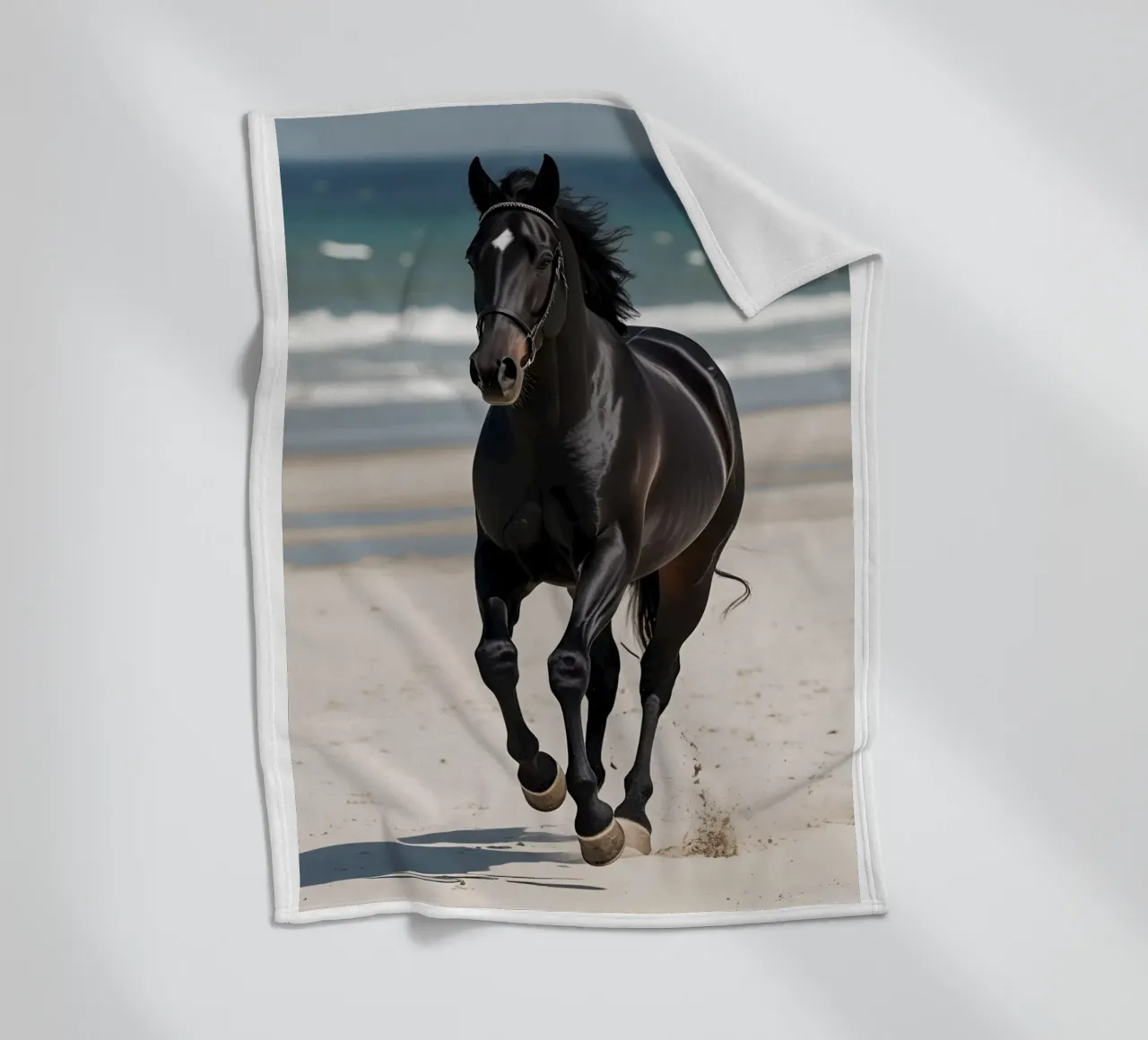 Pferd am Strand coperta in pile da Poster Dreams