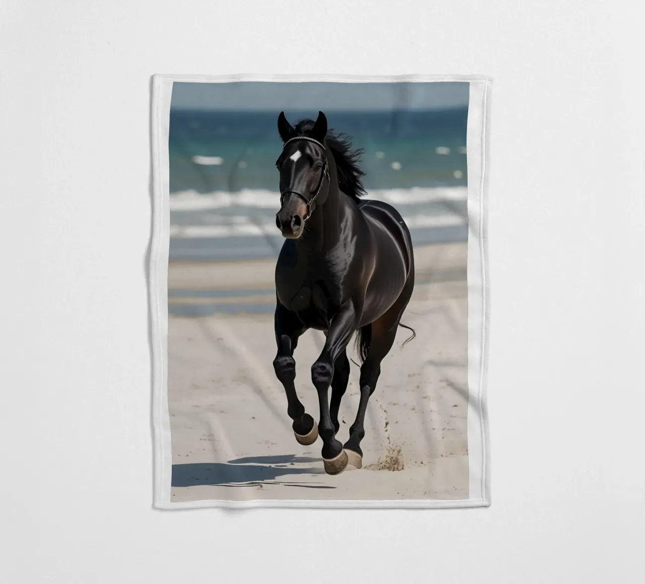 Pferd am Strand coperta in pile da Poster Dreams