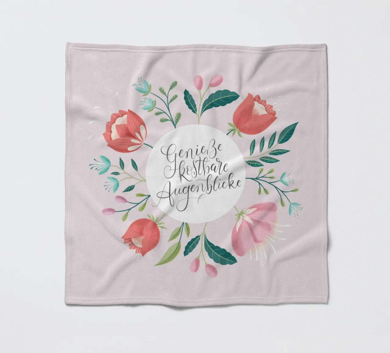 Genieße kostbare Augenblicke. Zauberhafte Blumen. Zitat. coperta in pile da CalliLetters