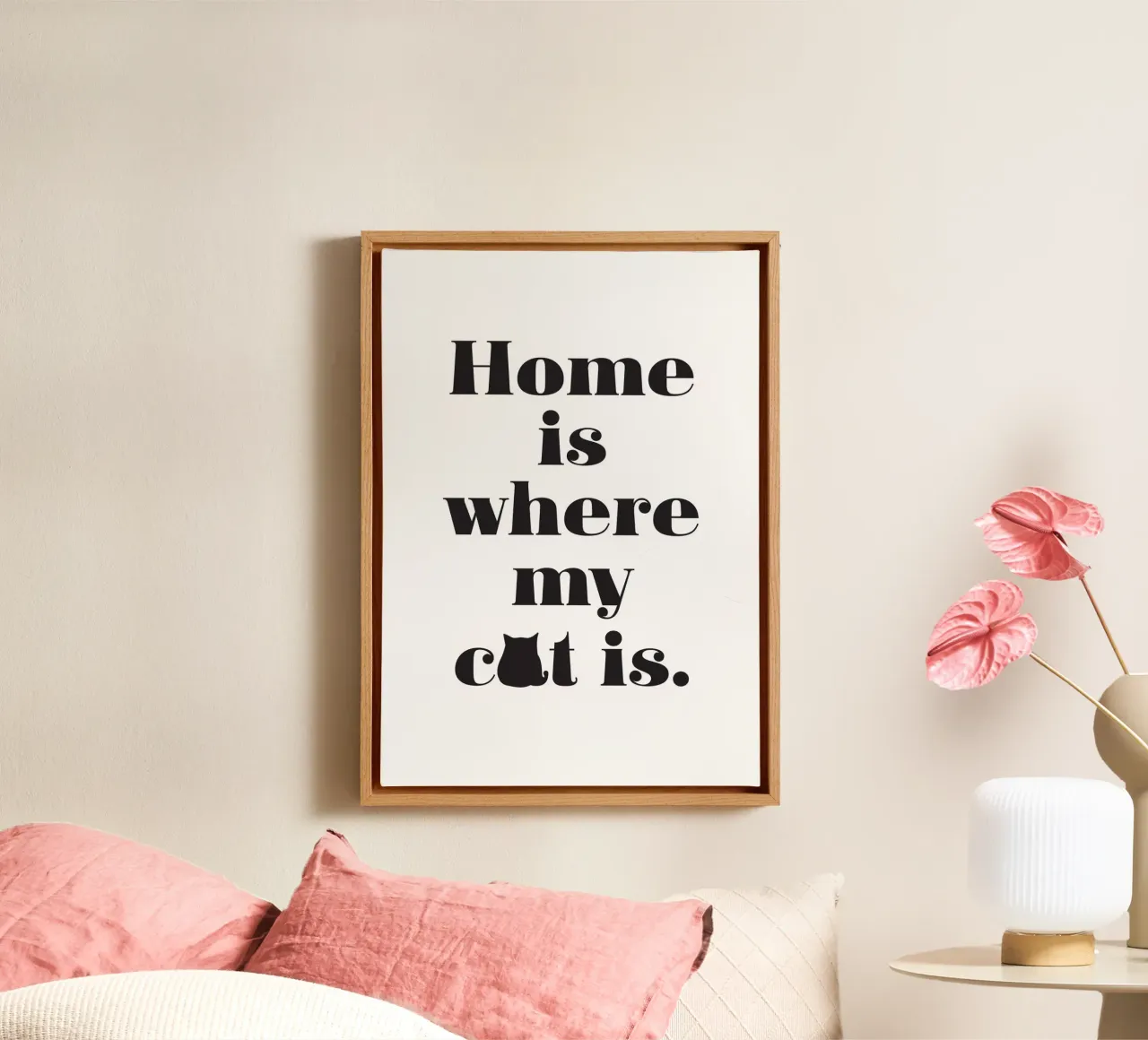 Home is where my cat is Leinwand mit Schattenfugenrahmen von Fraysein Design
