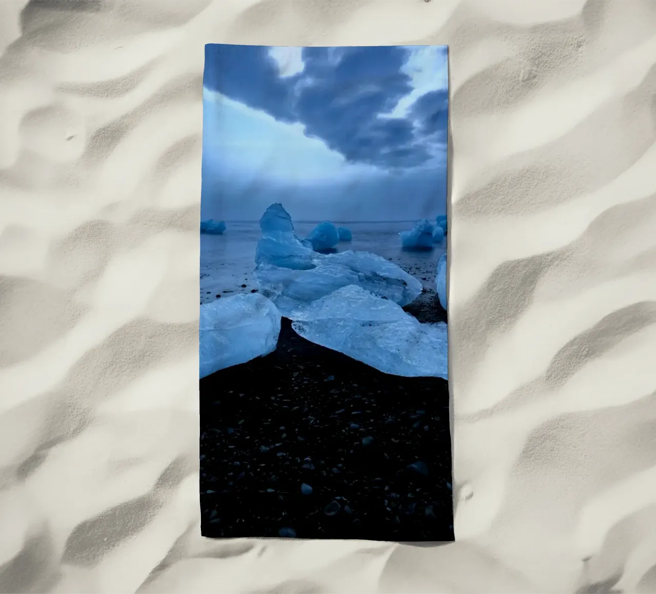 iceberg oceano telo mare da Earthly Visions