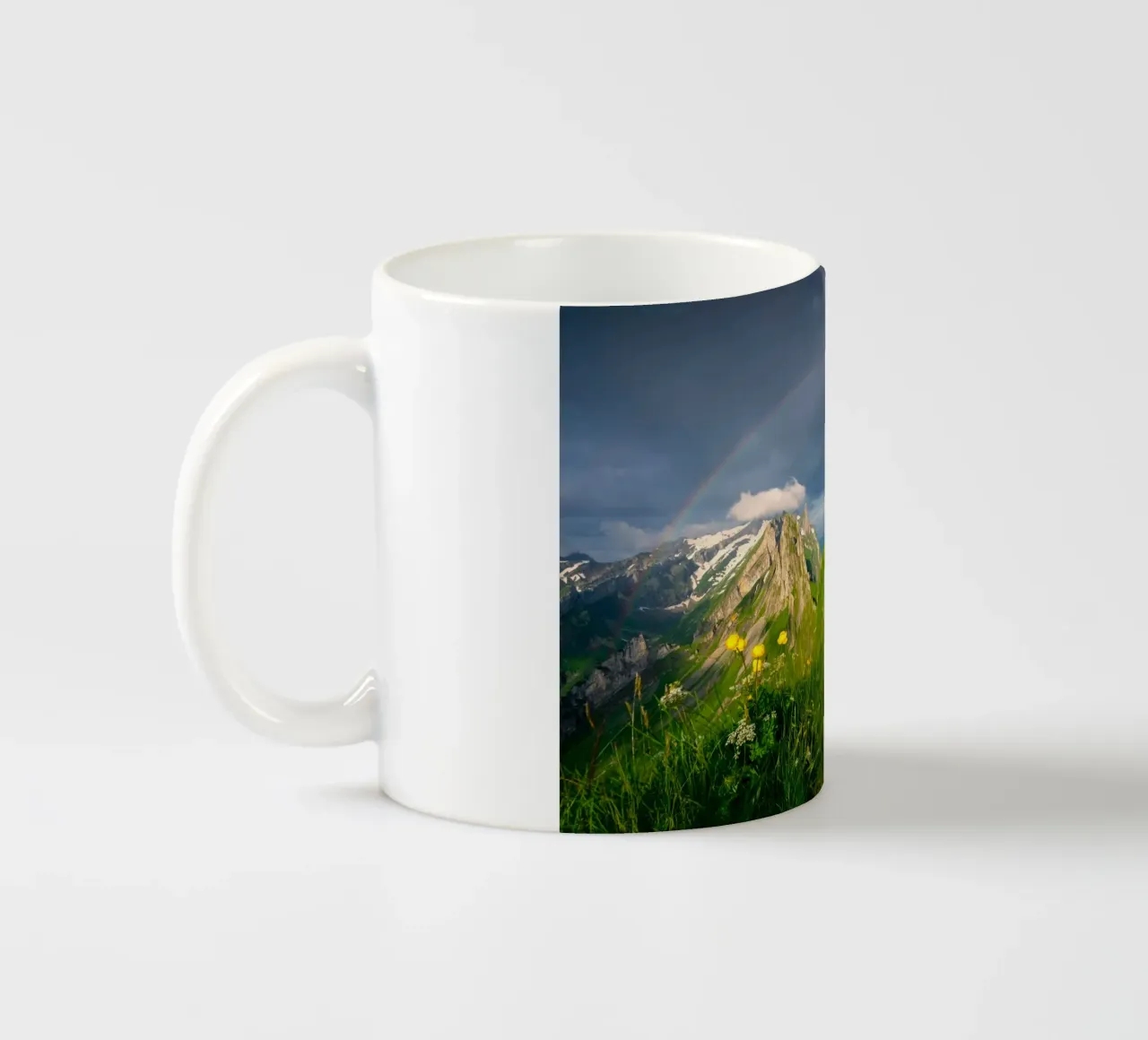 montagne arcobaleno tazza in ceramica da Earthly Visions